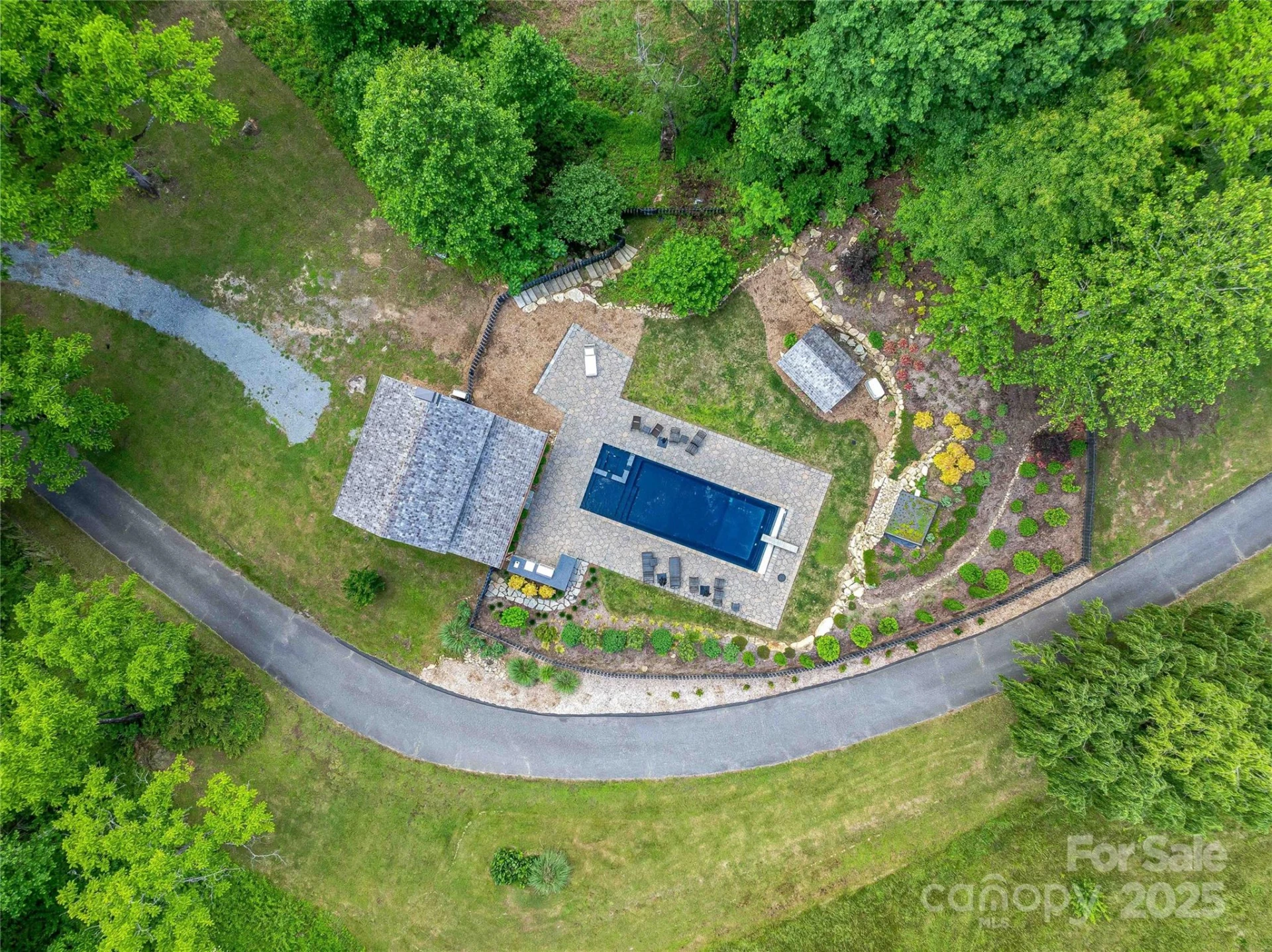 400 Kings Drive - Photo 40
