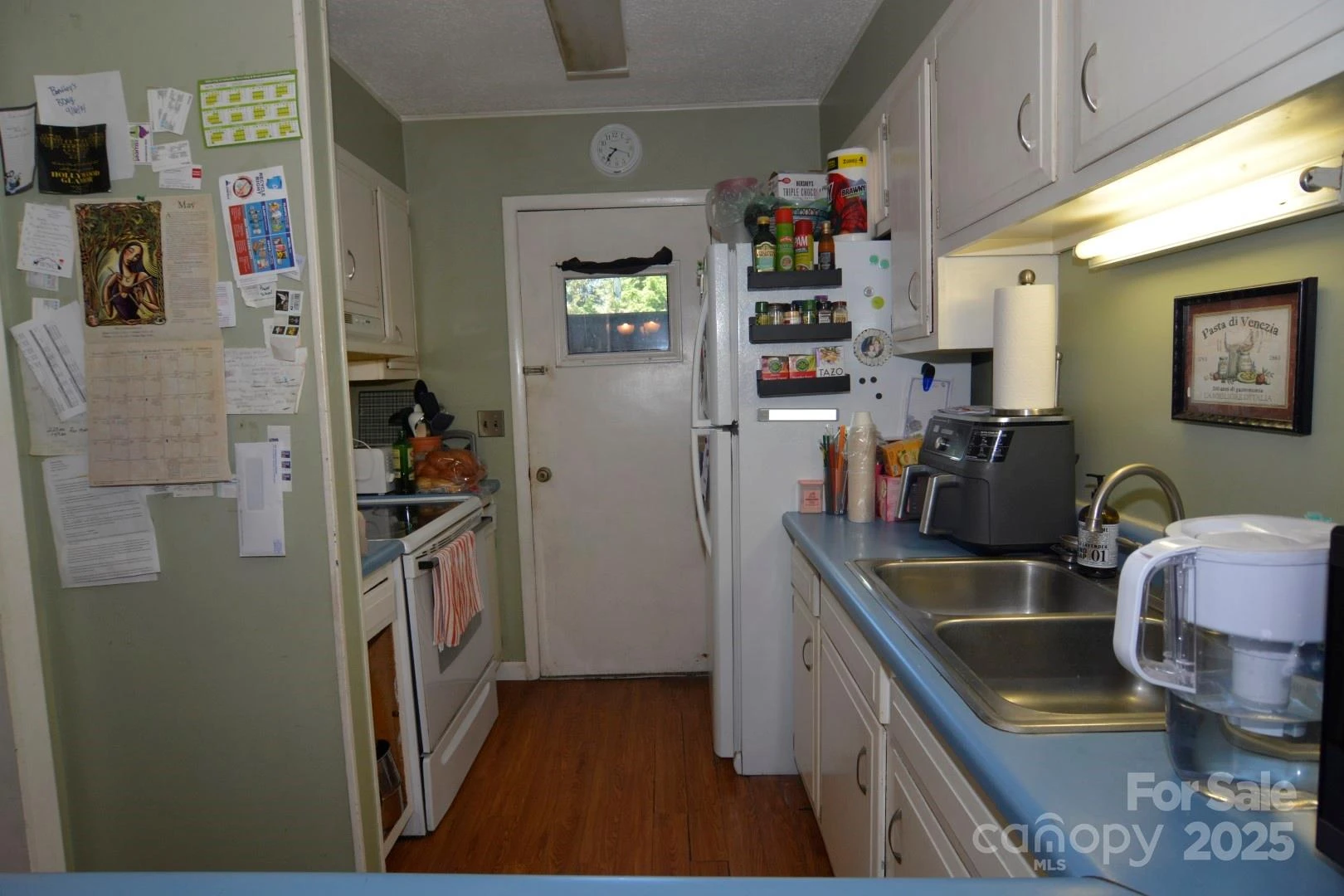 141 Colony Drive - Photo 4