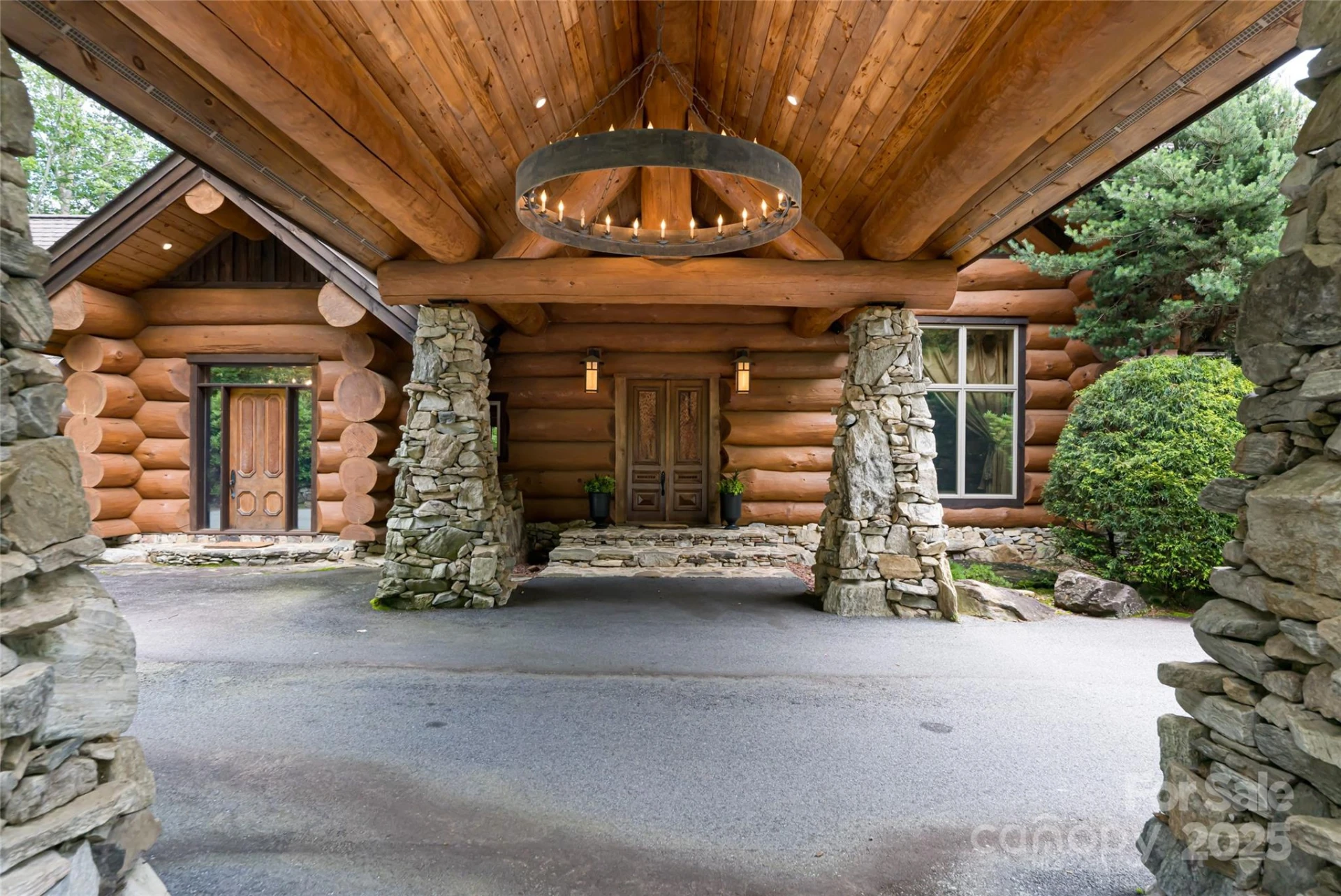 303 Flying Hawk Trail - Photo 9