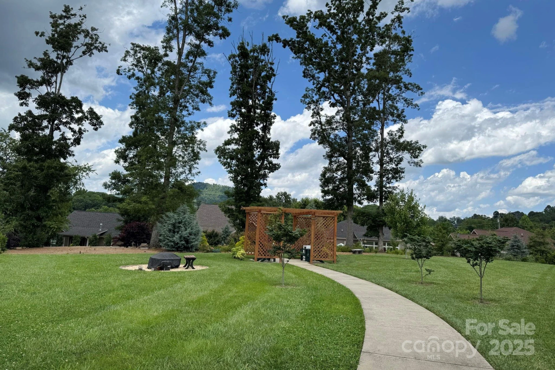 12 Asher Lane - Photo 2
