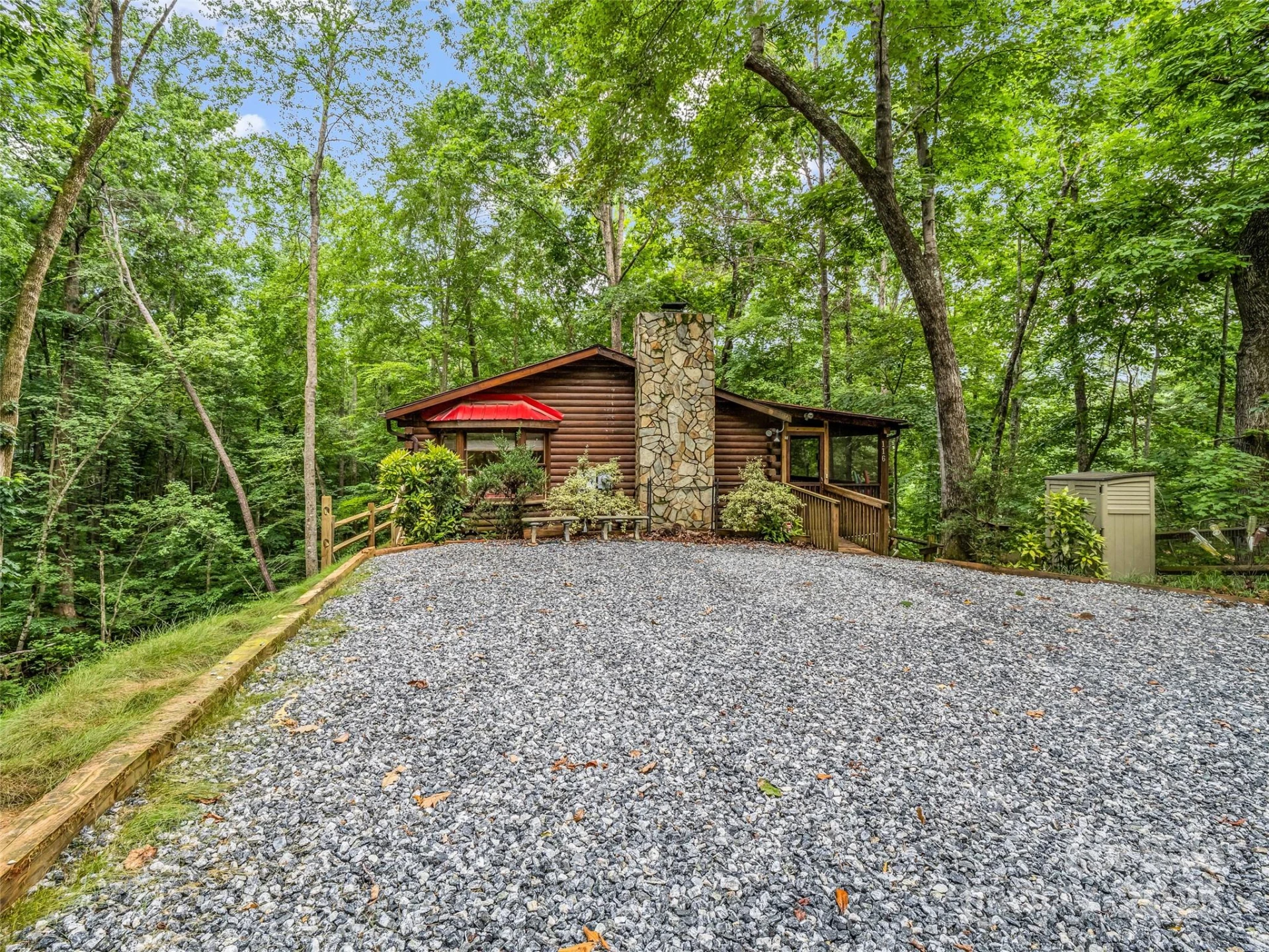 116 Chalet Road - Photo 3