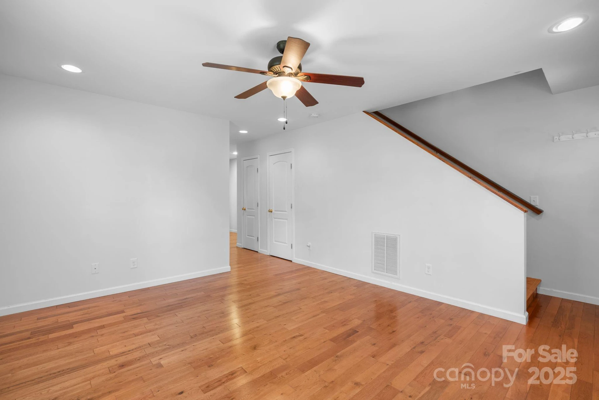 212 & 214 Portmanvilla Road - Photo 5