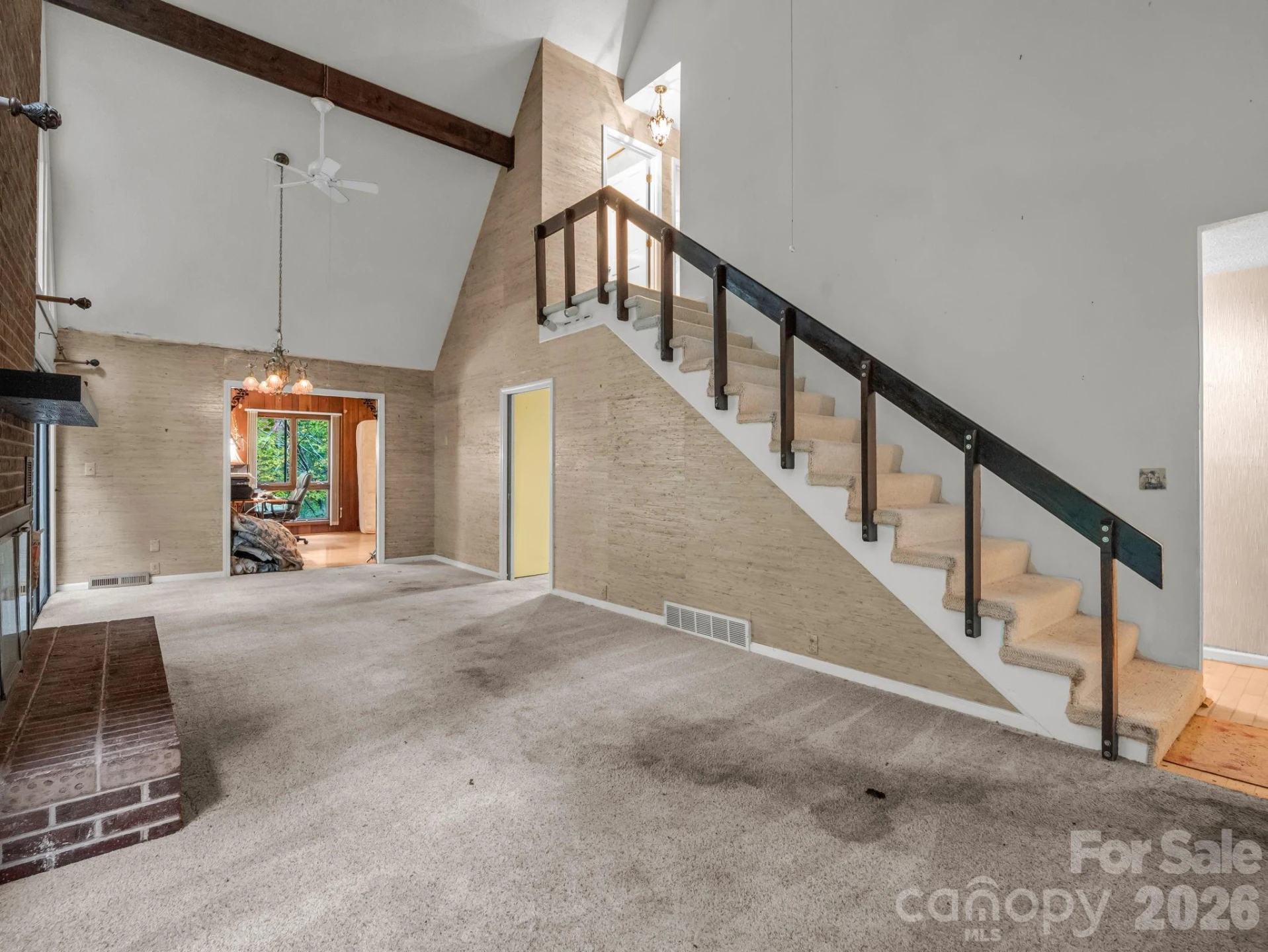 421 Chickadee Lane - Photo 2