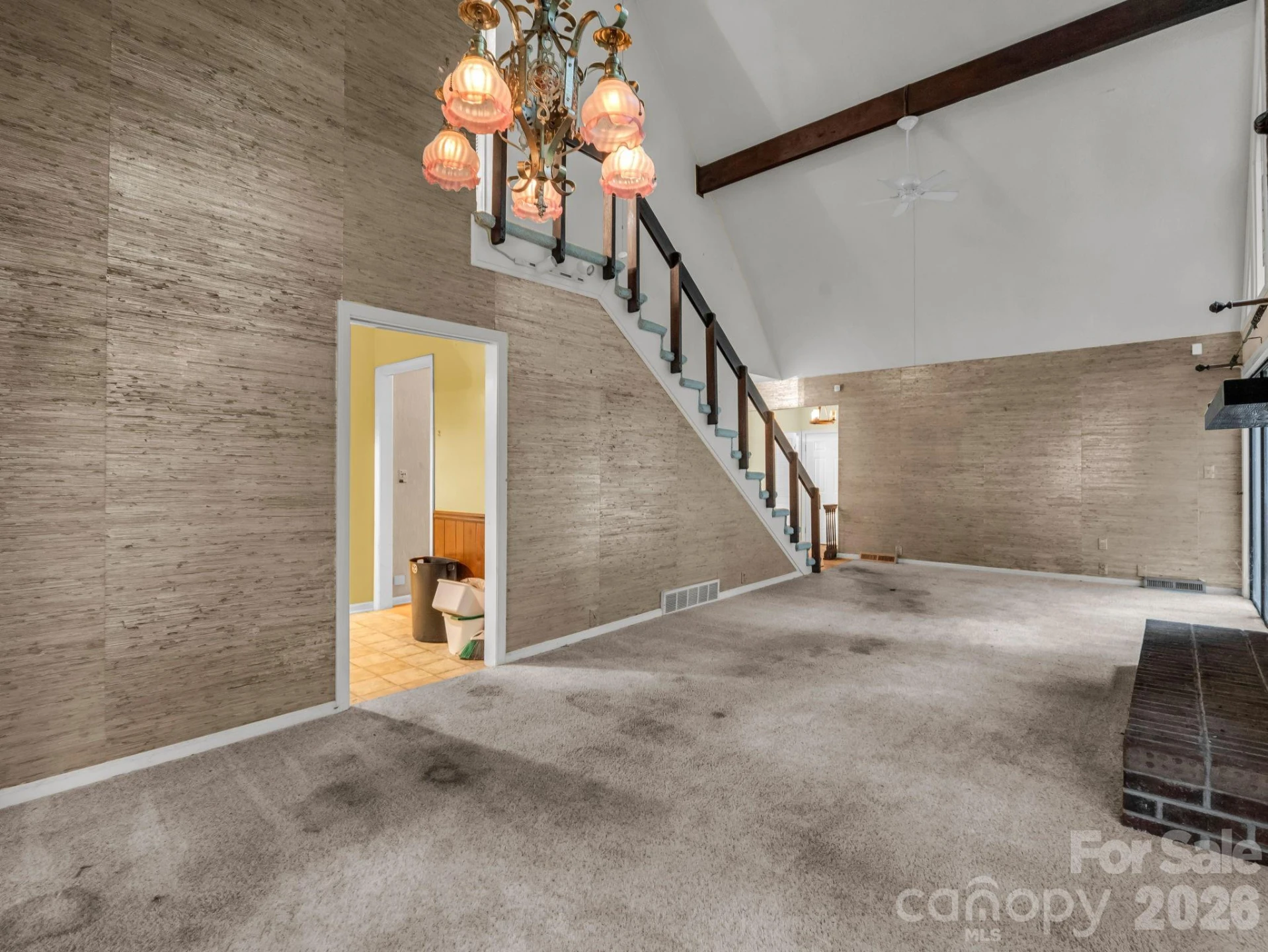 421 Chickadee Lane - Photo 3