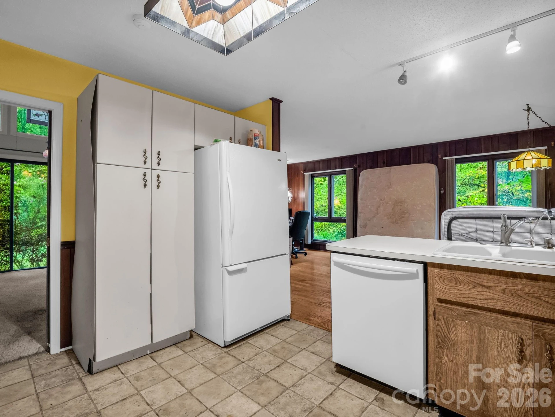 421 Chickadee Lane - Photo 11