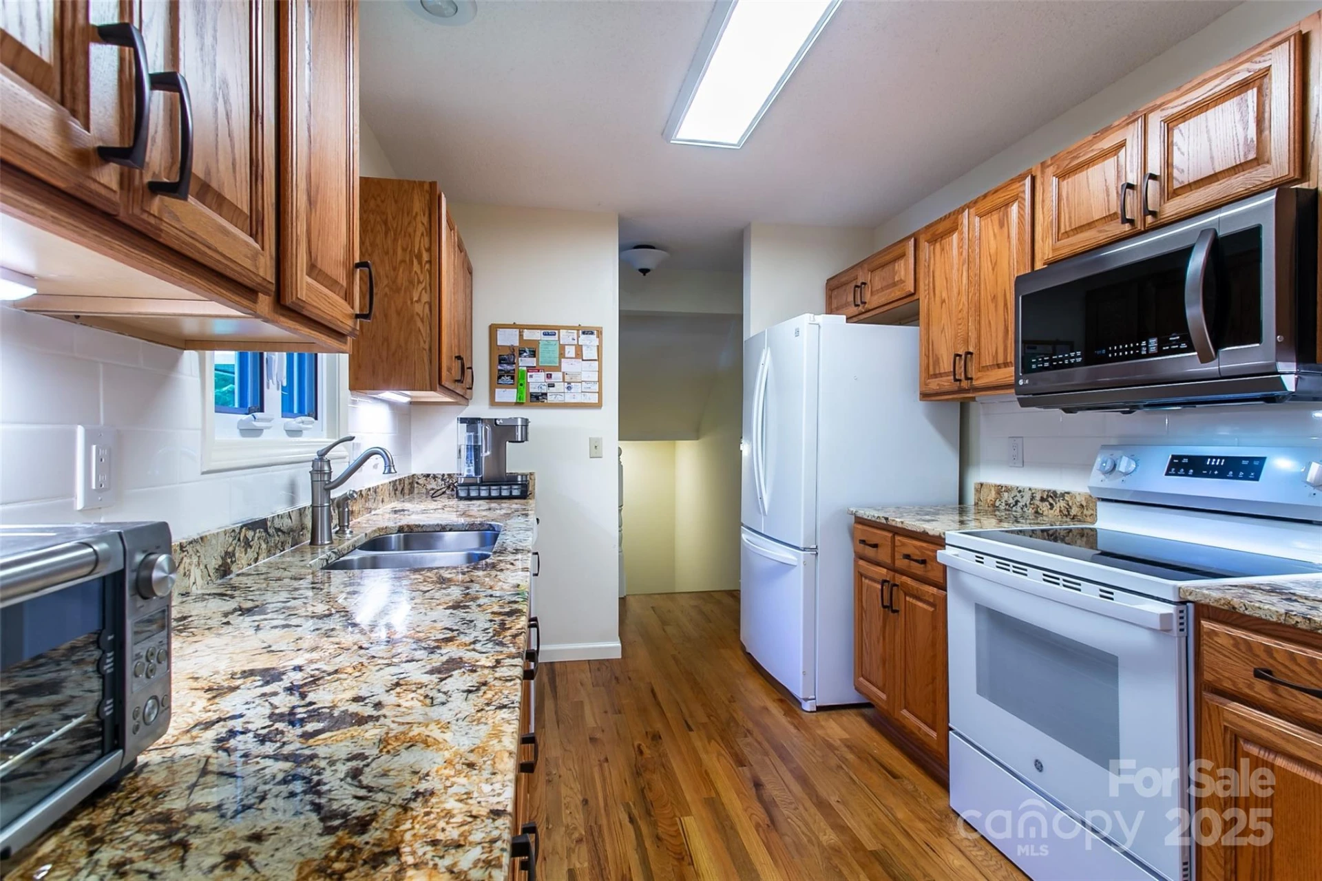 263 Ugedaliyvi Court - Photo 8