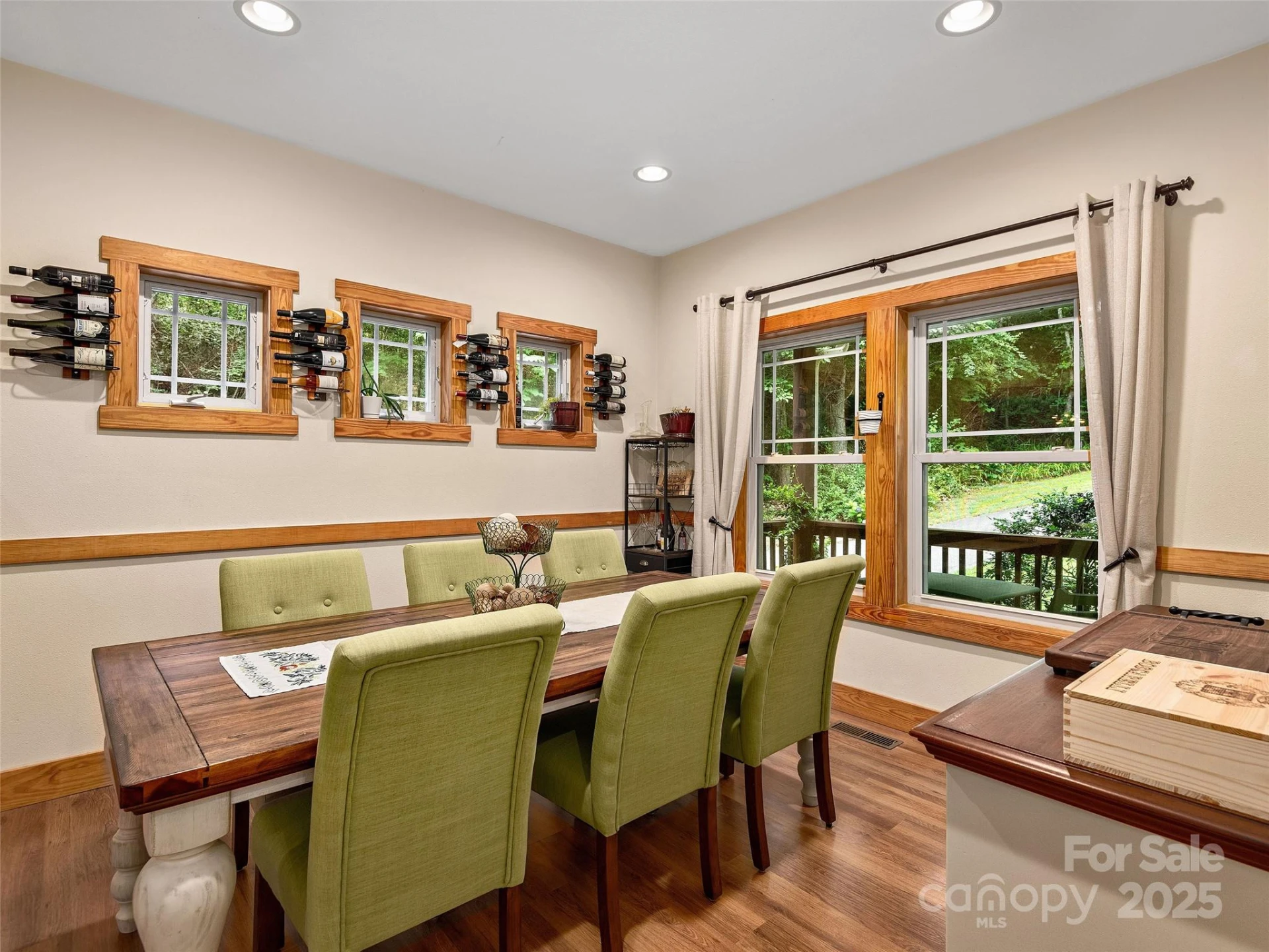 264 Charming Lane - Photo 4