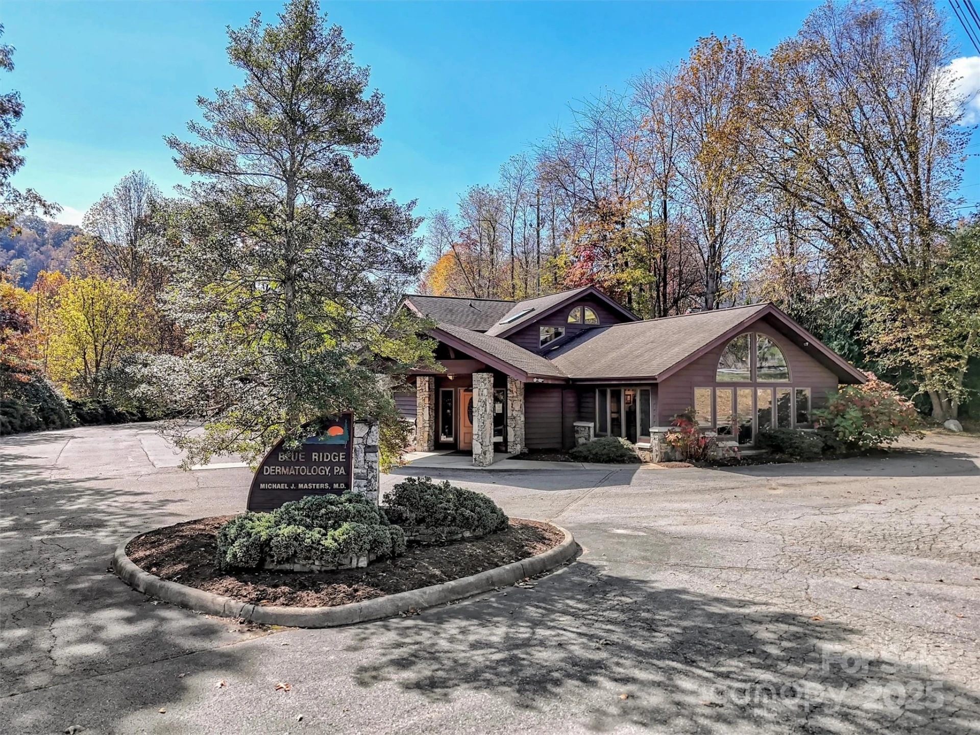 540 Hospital Drive - Photo 3
