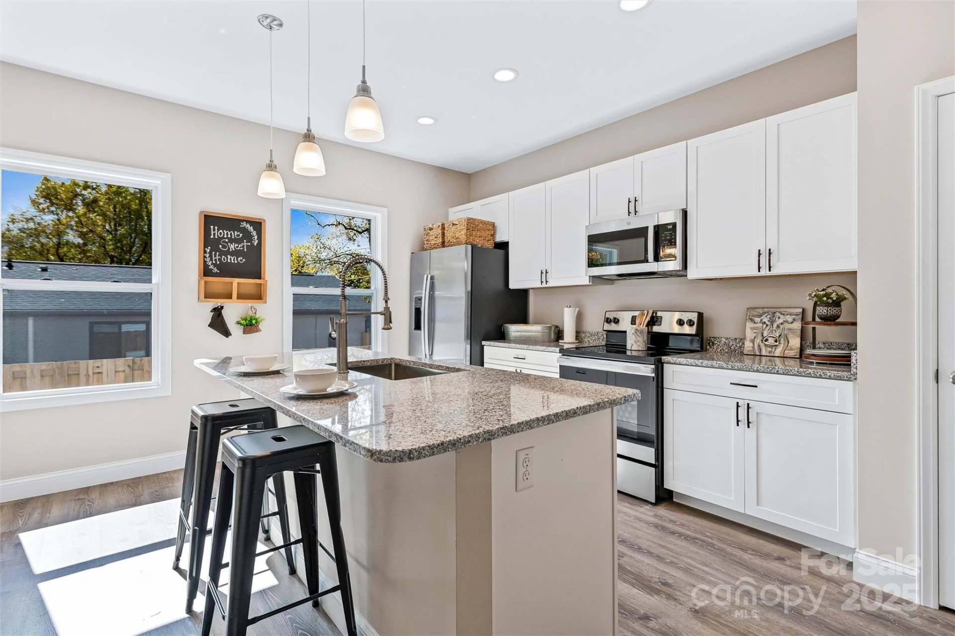186 Johnston Boulevard - Photo 8