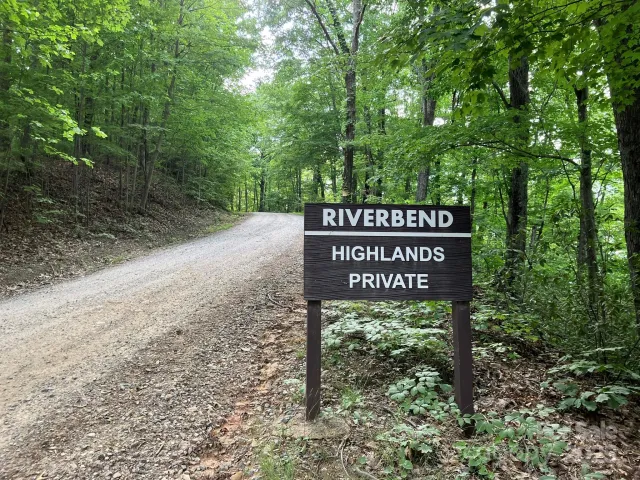 00 Roberts Trail