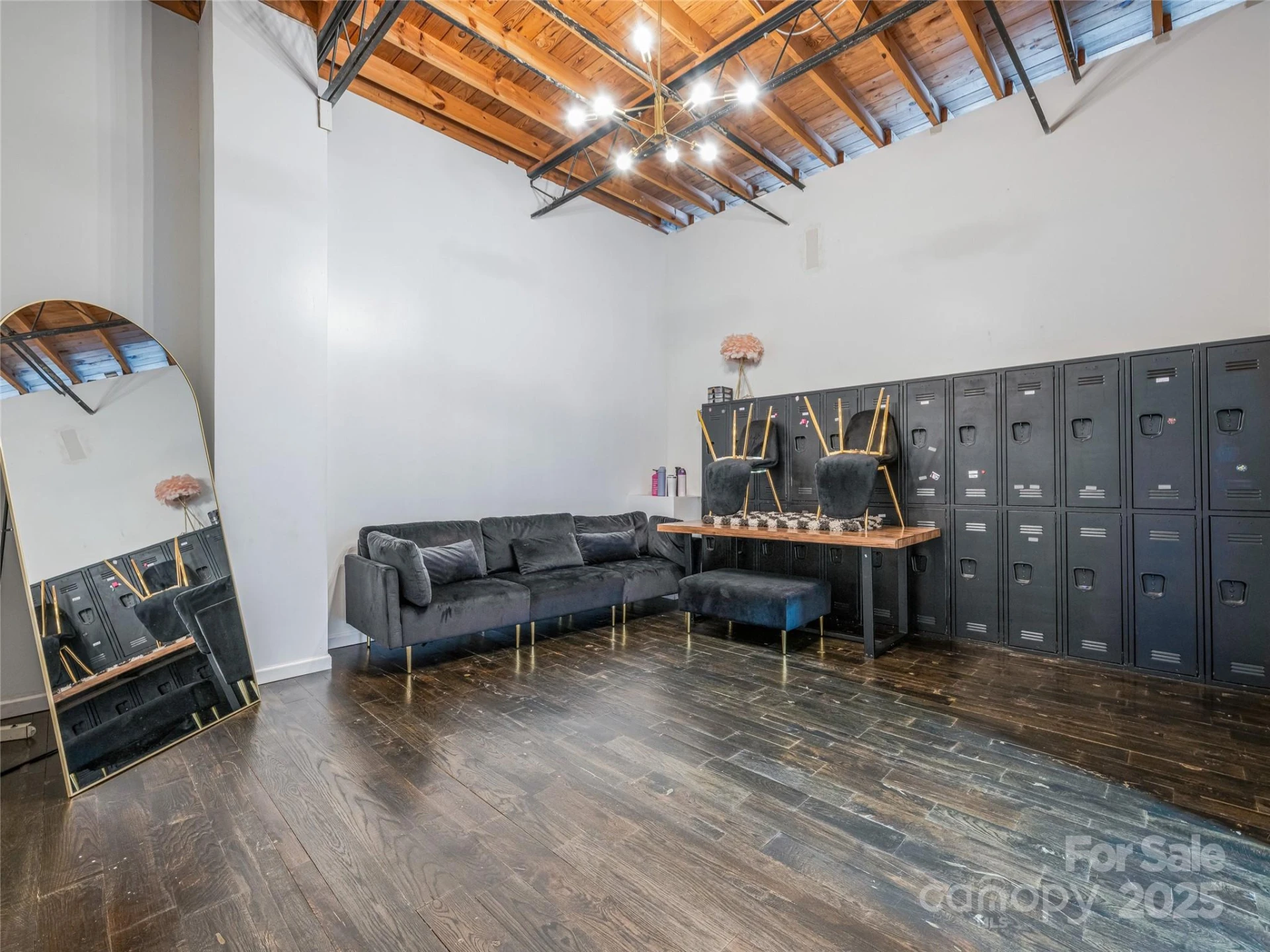 105 W Henderson Street - Photo 11