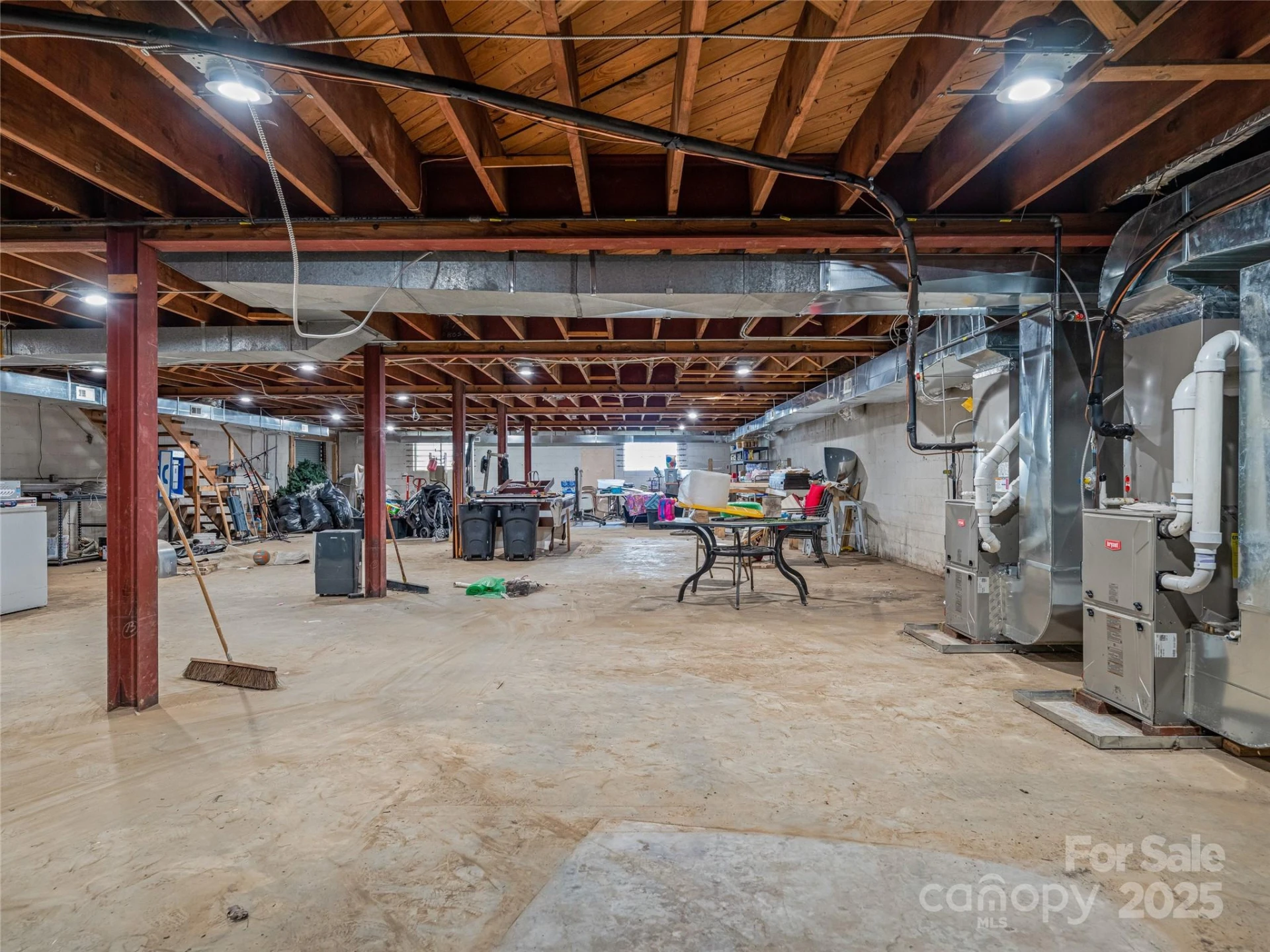 105 W Henderson Street - Photo 20