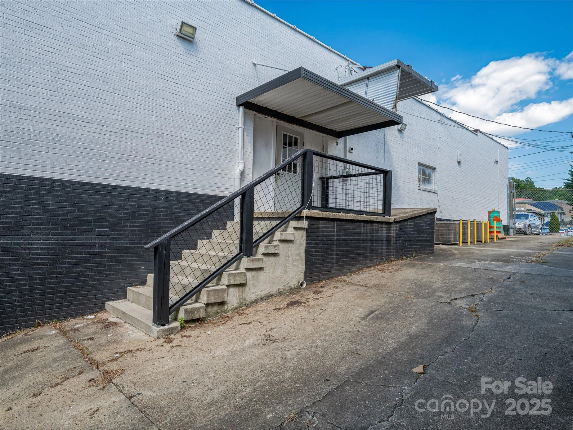 105 W Henderson Street - Photo 22