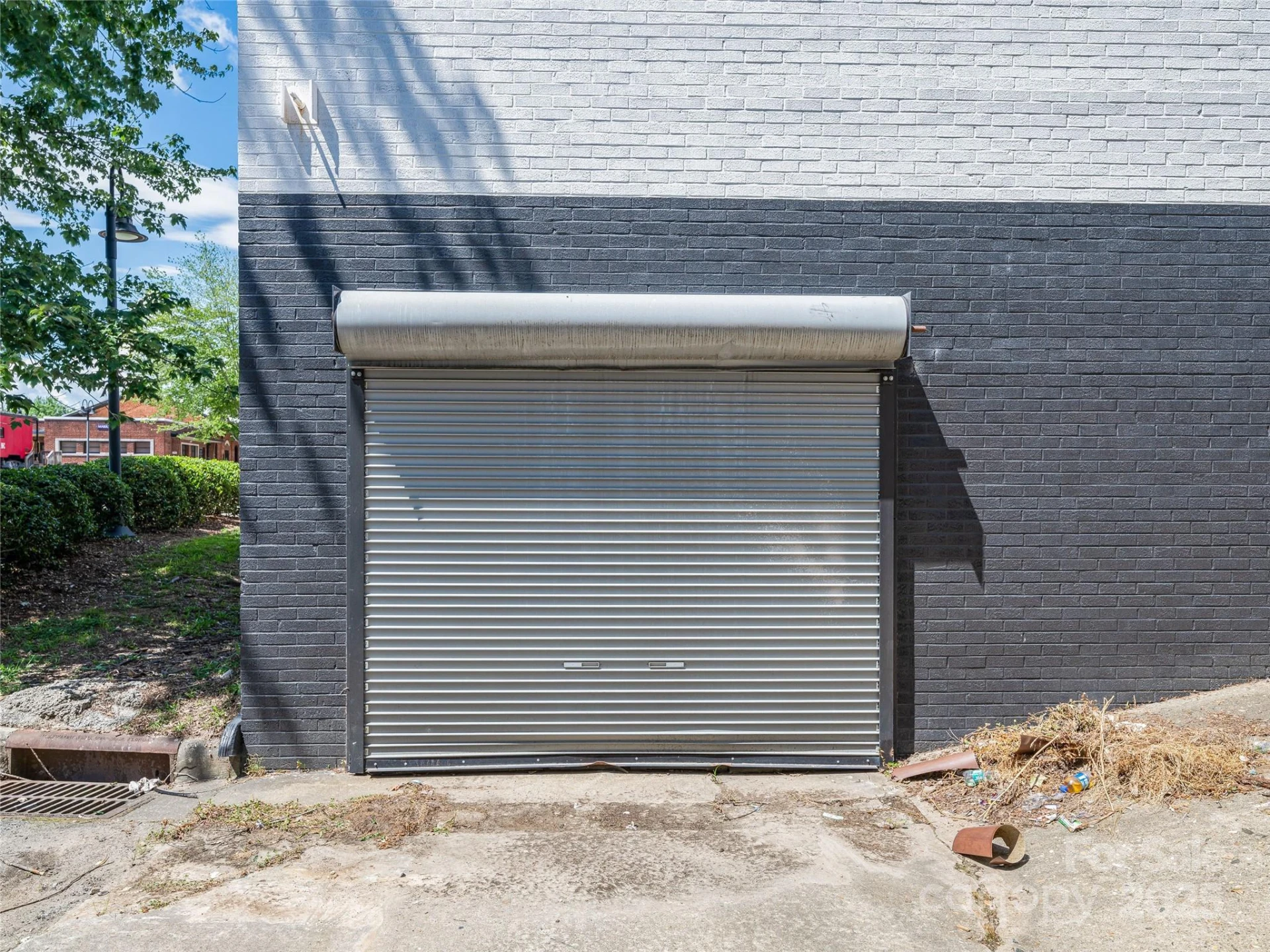 105 W Henderson Street - Photo 24