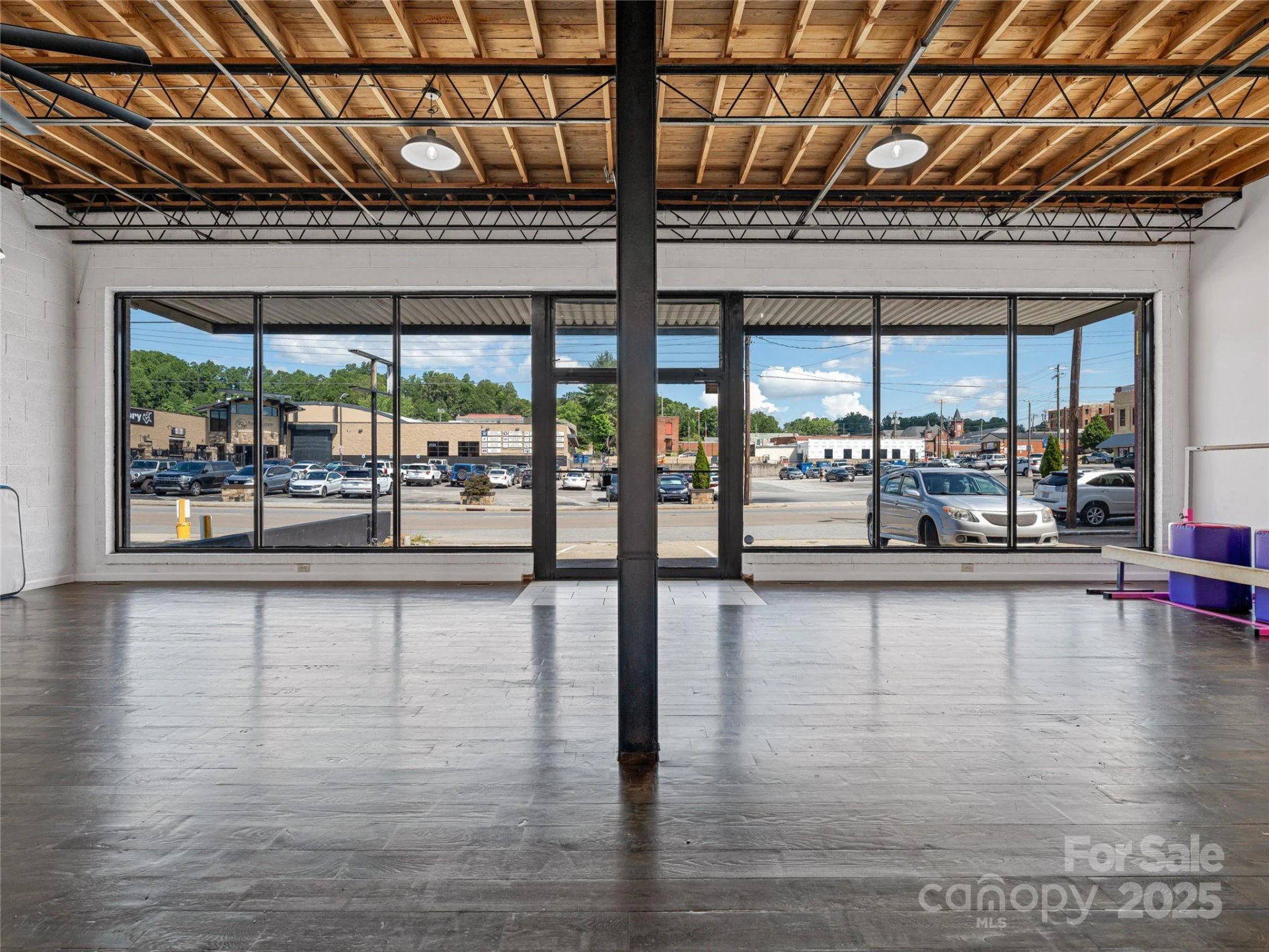 105 W Henderson Street - Photo 7