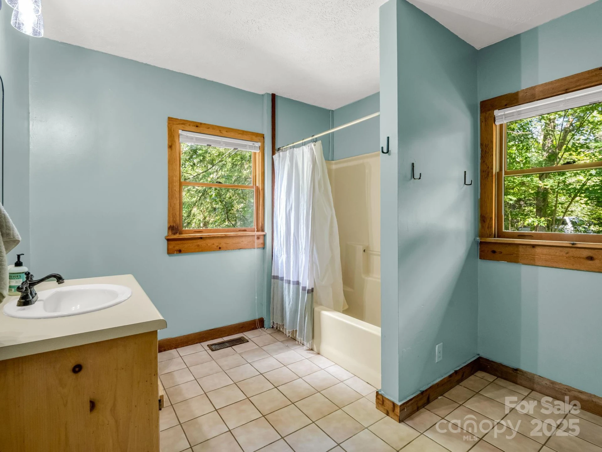 194 Bear Creek Drive - Photo 16