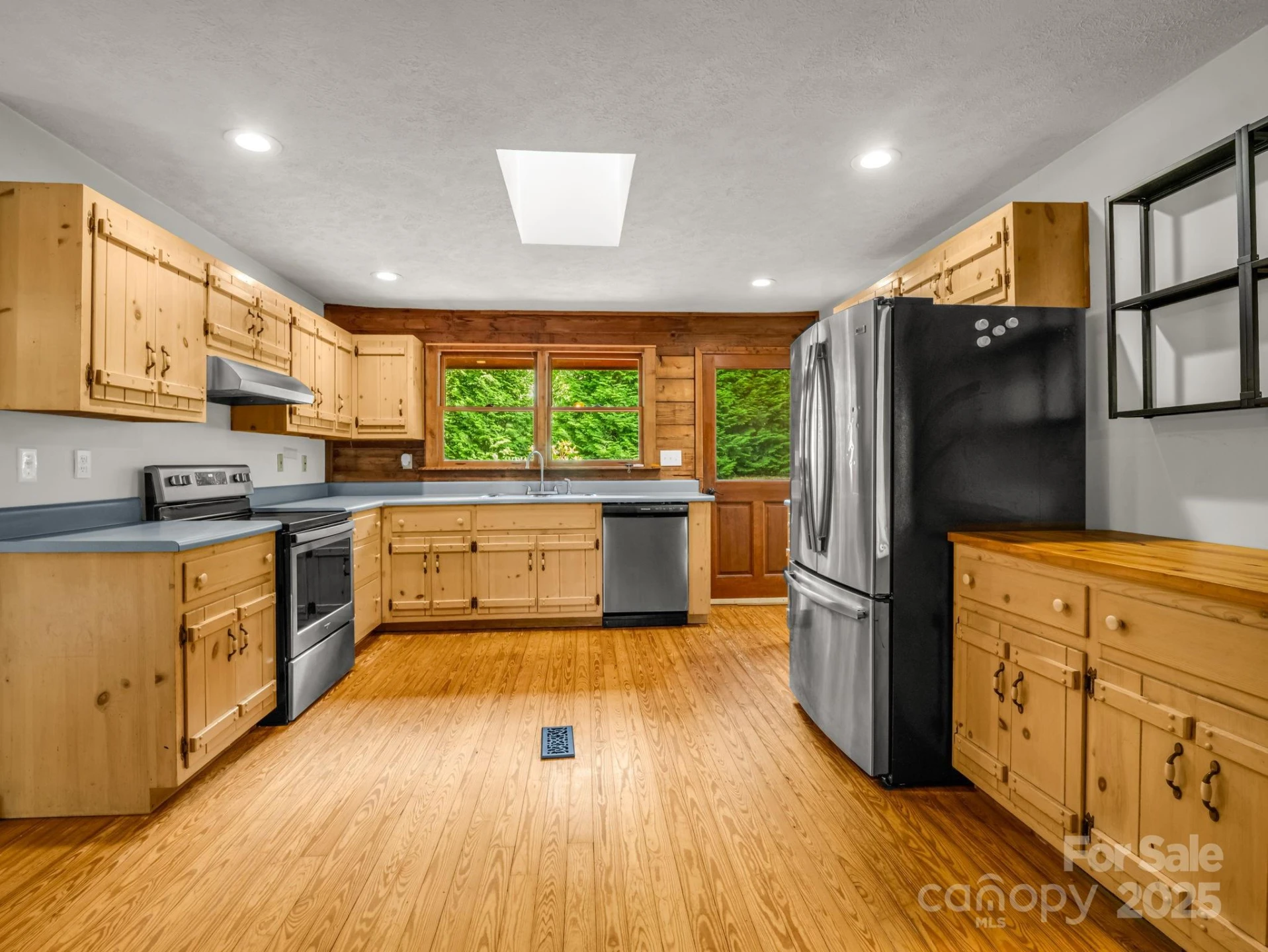 194 Bear Creek Drive - Photo 7