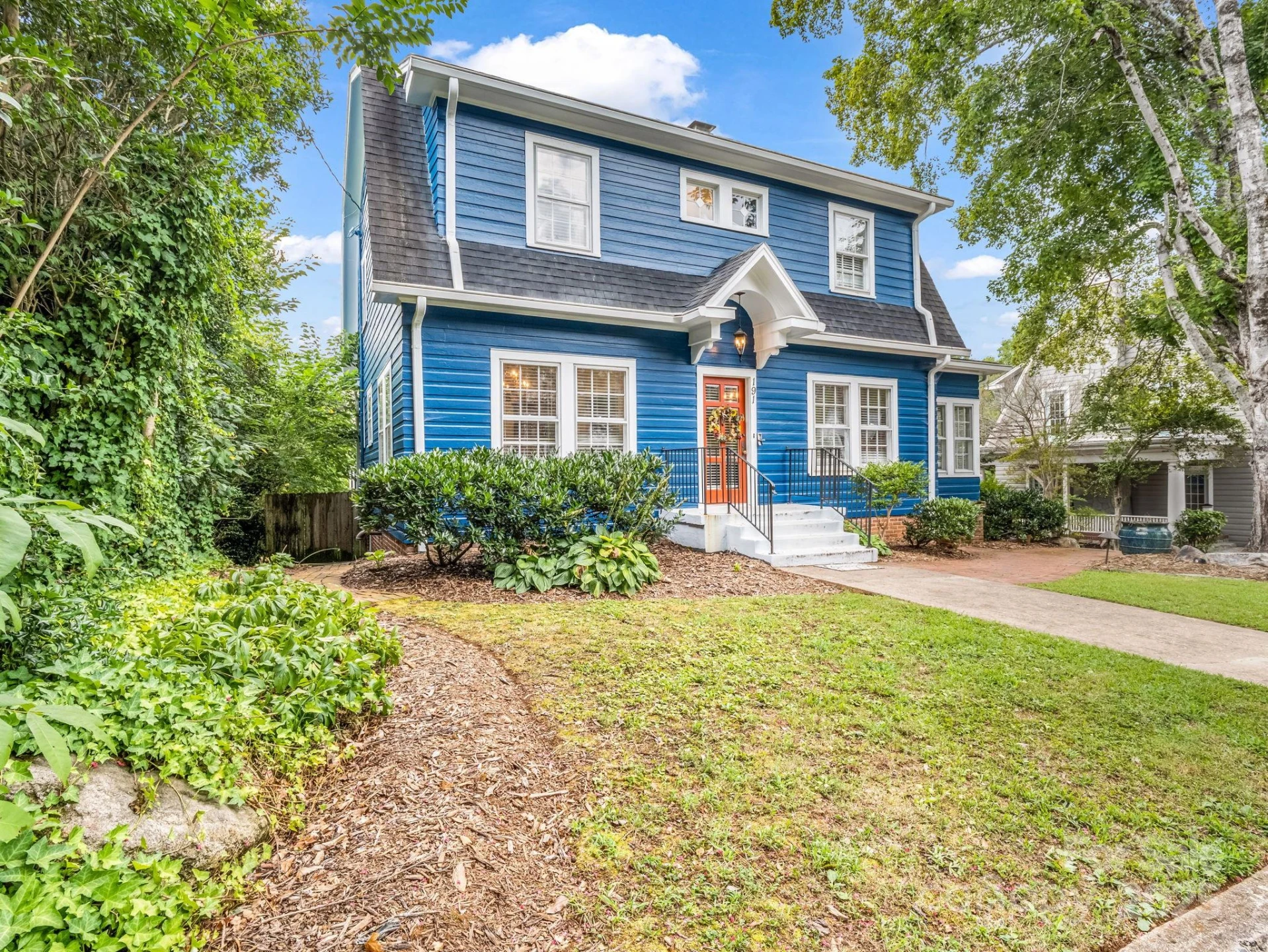 191 W 6th Street - Photo 2