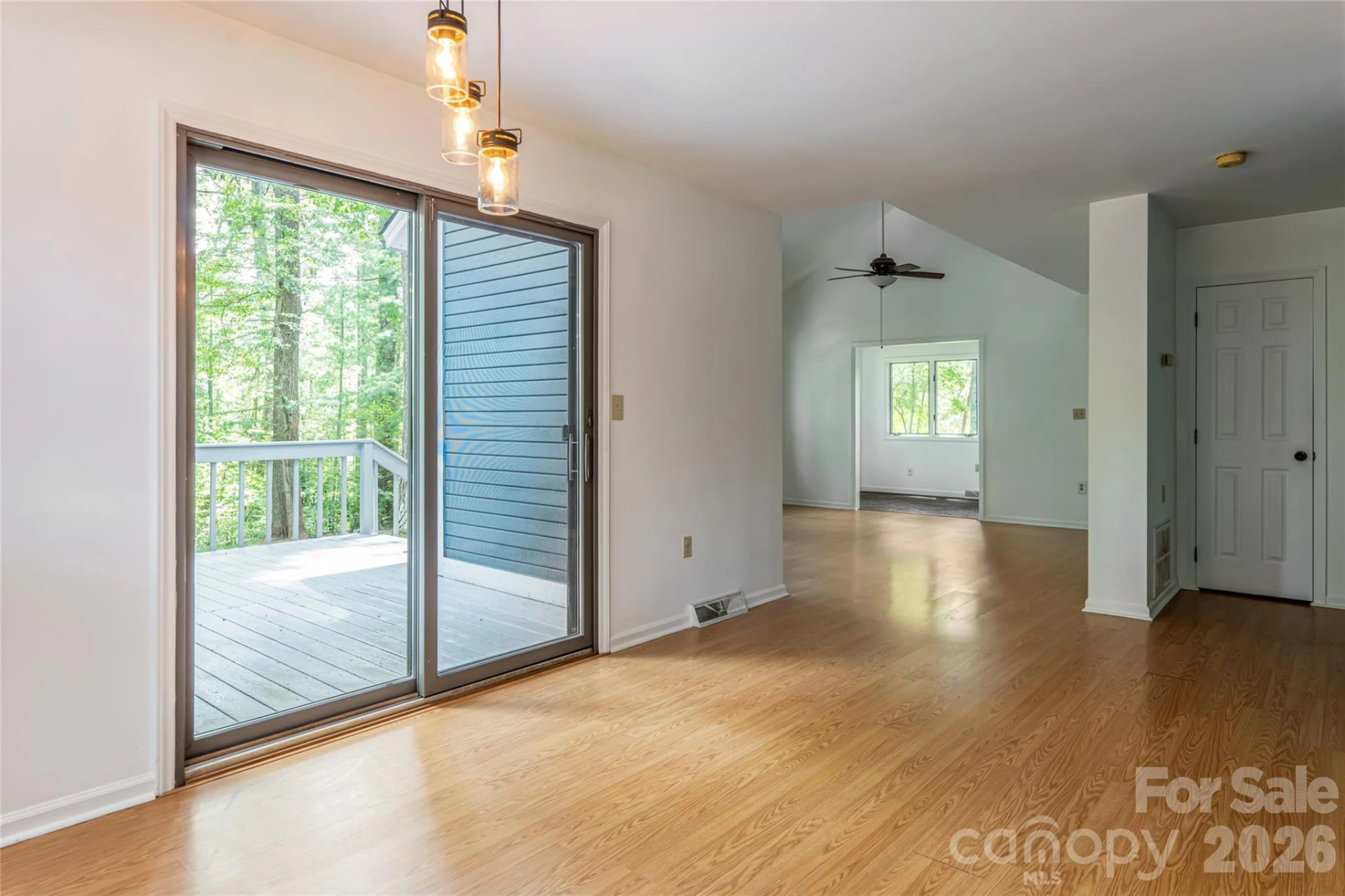 427 Shadowwood Drive - Photo 14