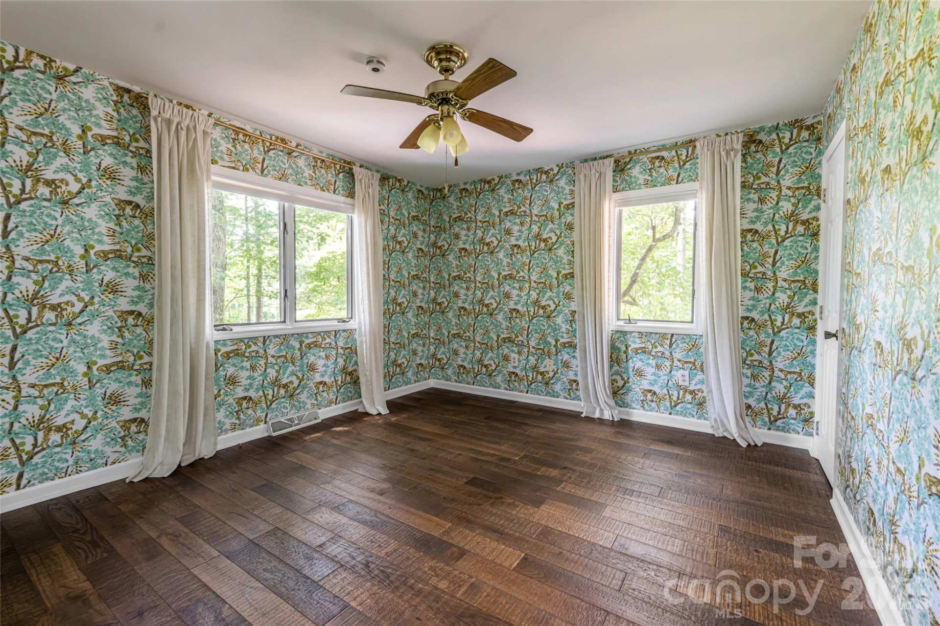 427 Shadowwood Drive - Photo 23