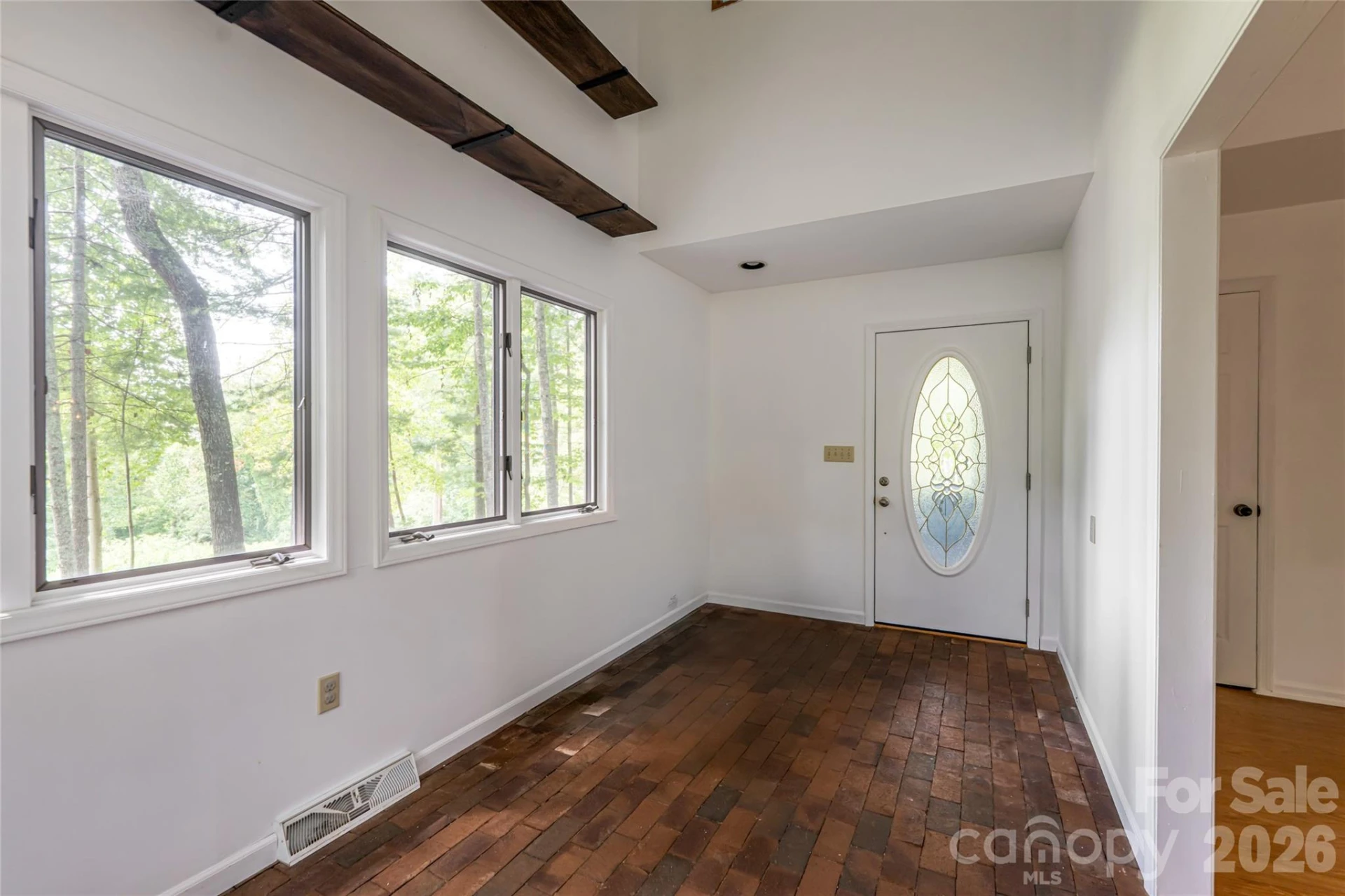 427 Shadowwood Drive - Photo 6