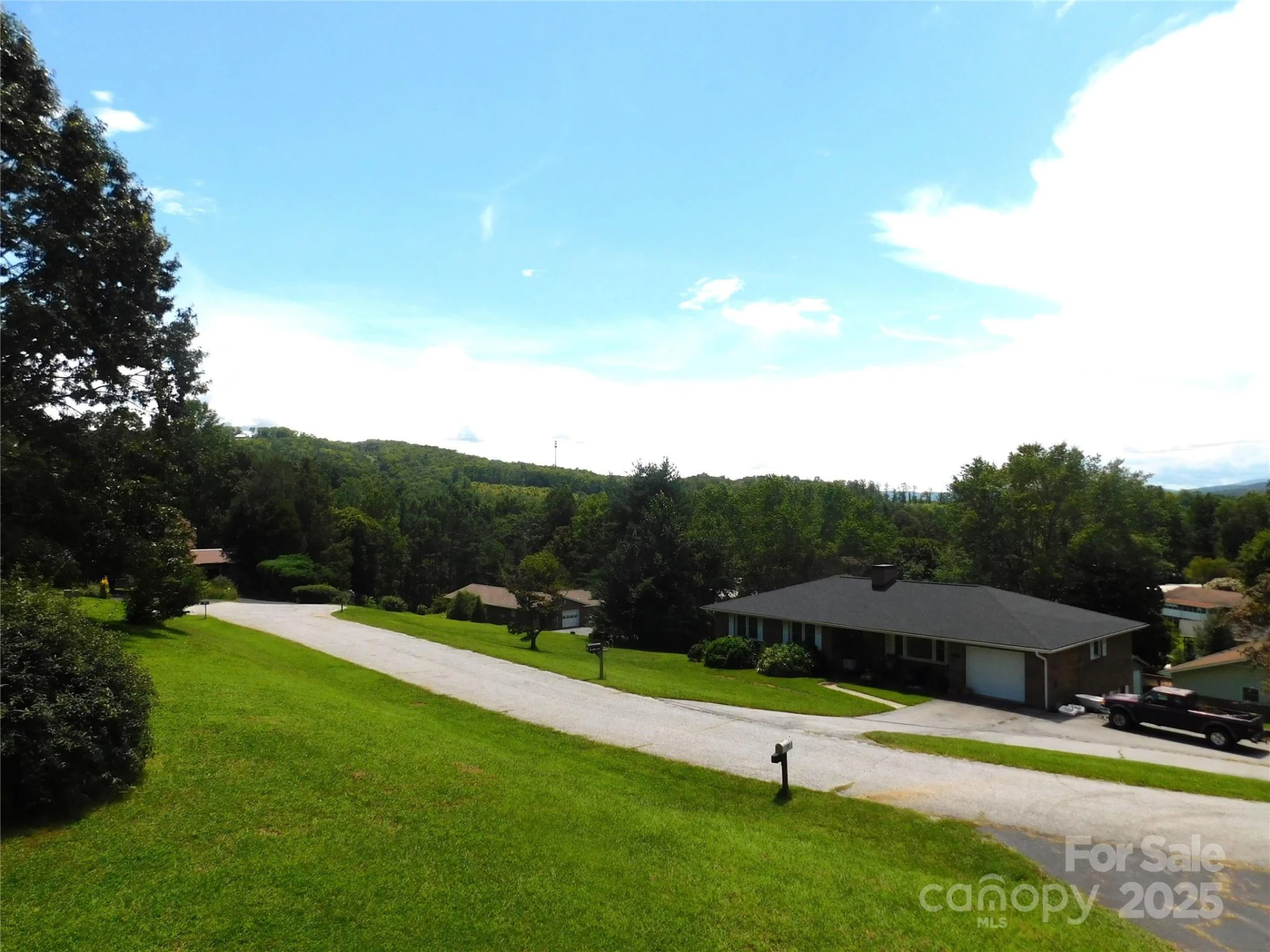 125 Fulton Drive - Photo 3