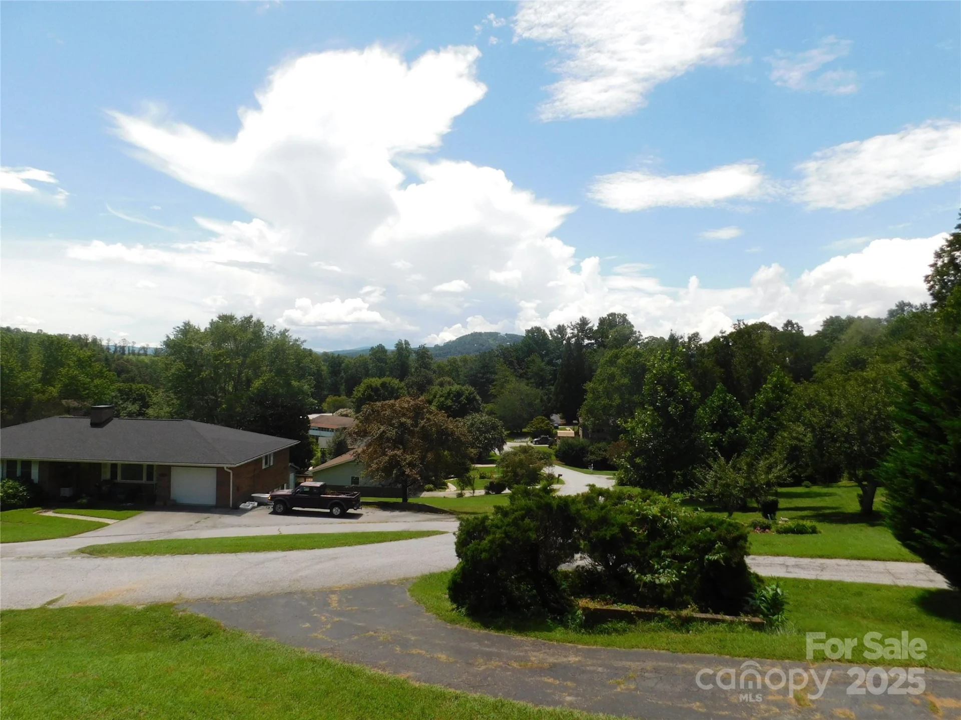 125 Fulton Drive - Photo 4