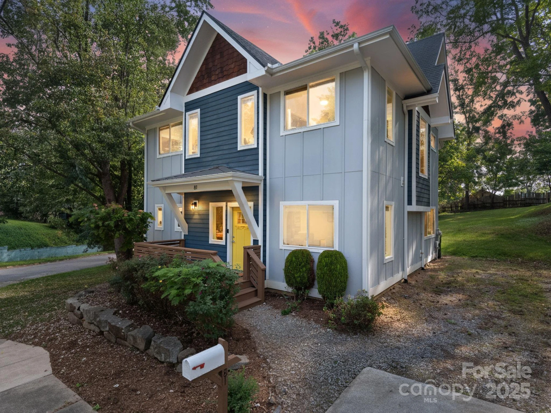 81 Tremont Street - Photo 2