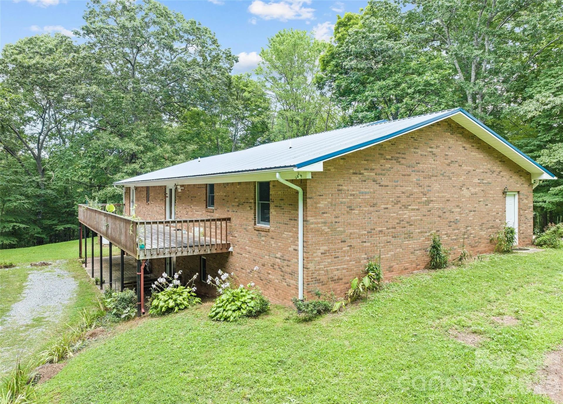400 Sunset Heights - Photo 5