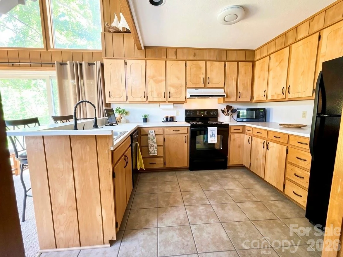 222 West Lake Drive N - Photo 8