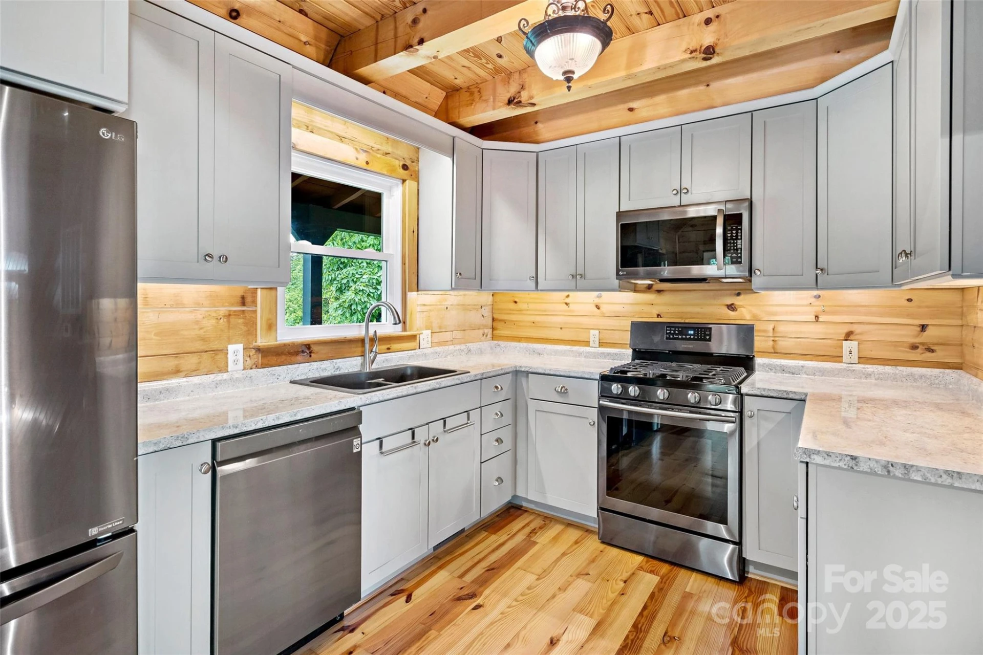 2097 Pinnacle Parkway - Photo 14
