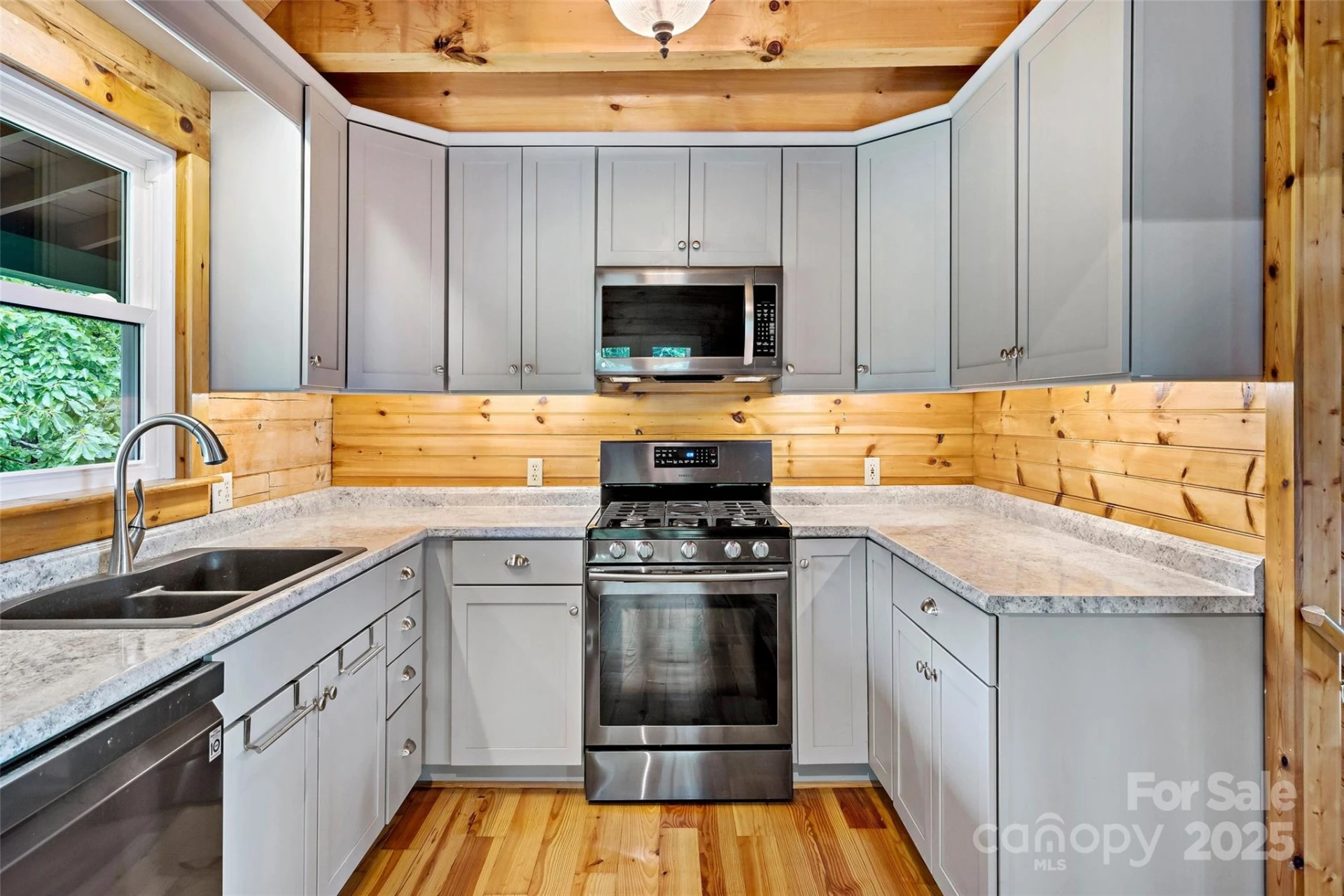 2097 Pinnacle Parkway - Photo 15