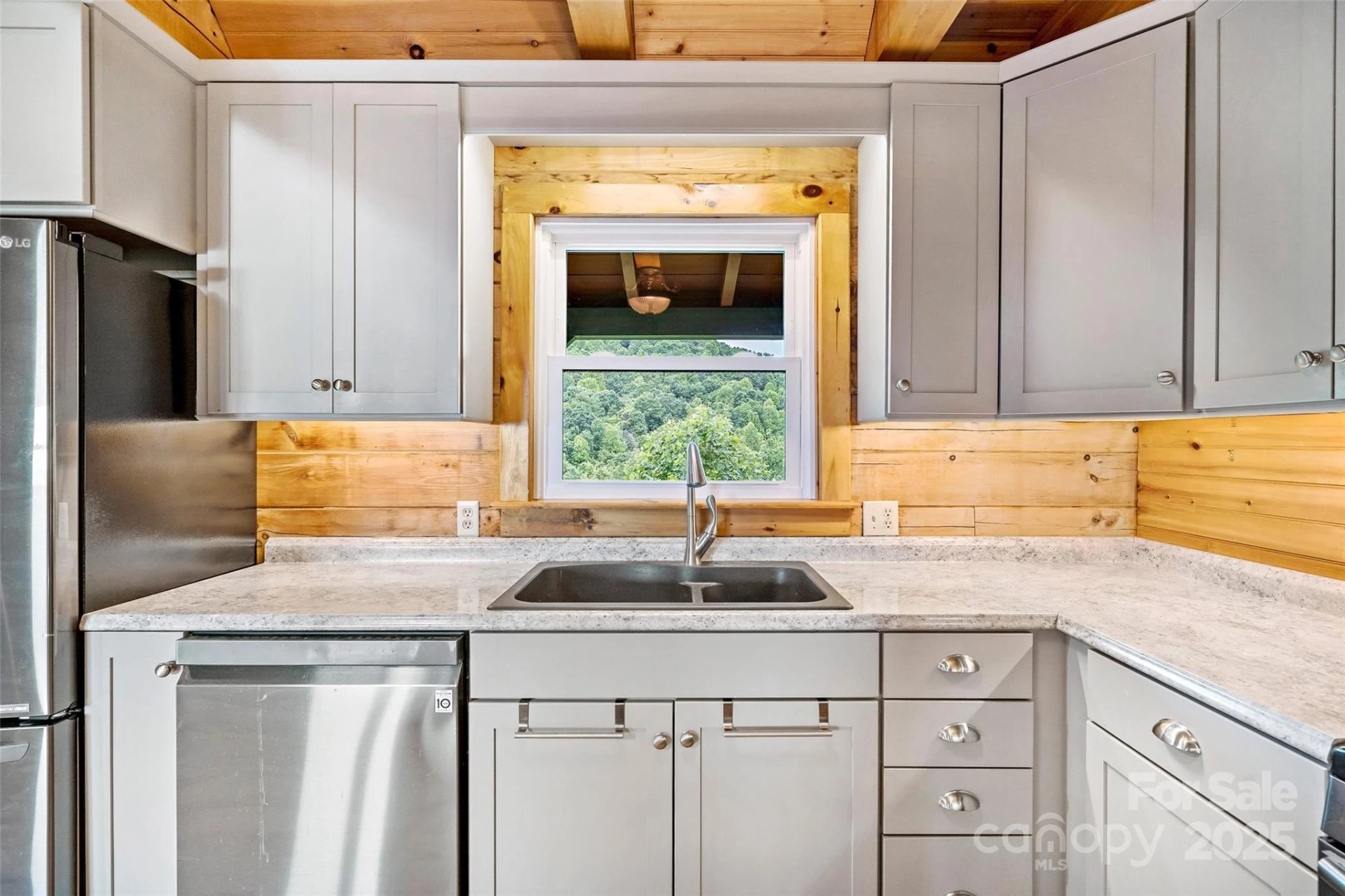 2097 Pinnacle Parkway - Photo 16
