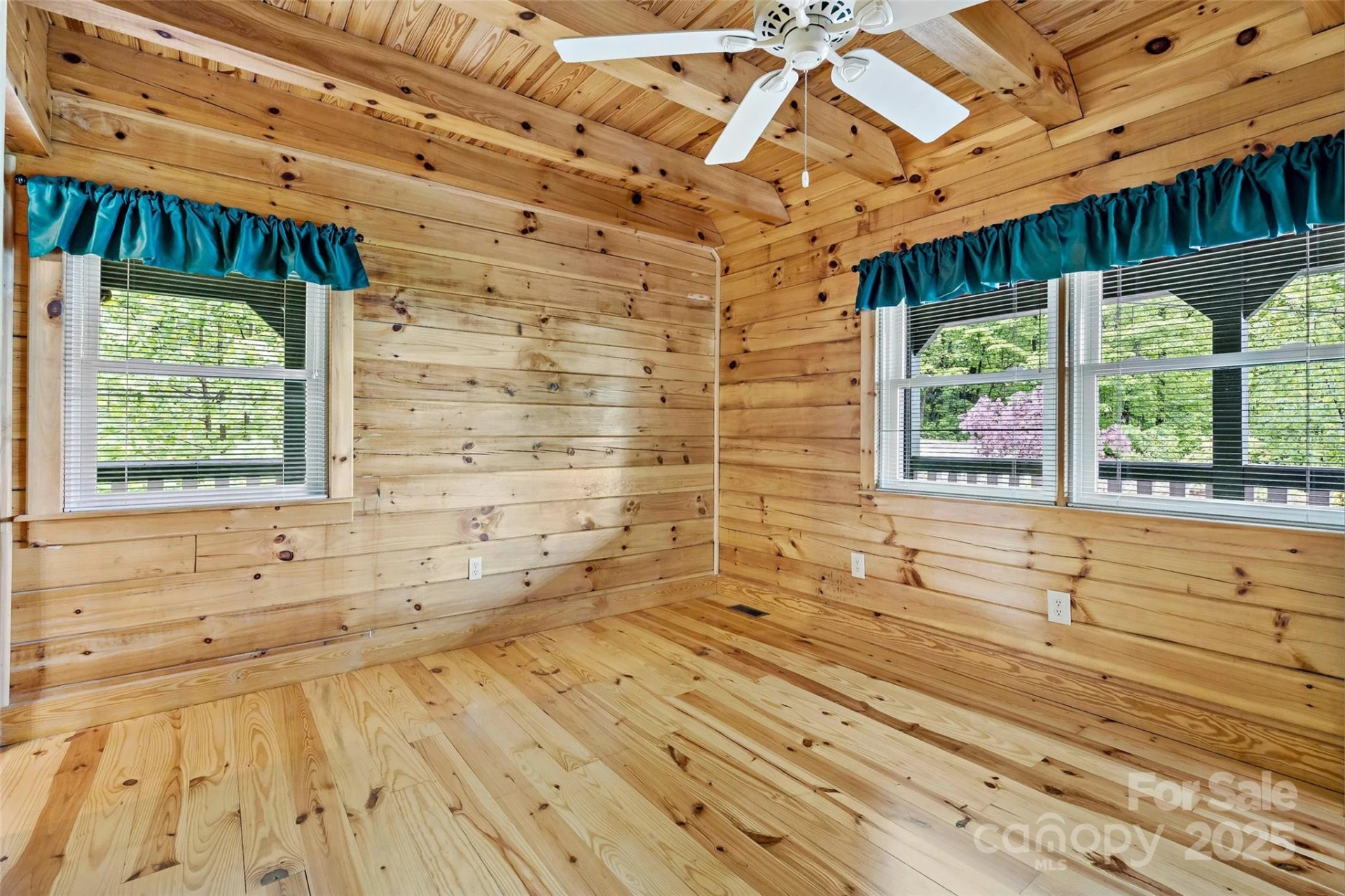 2097 Pinnacle Parkway - Photo 20