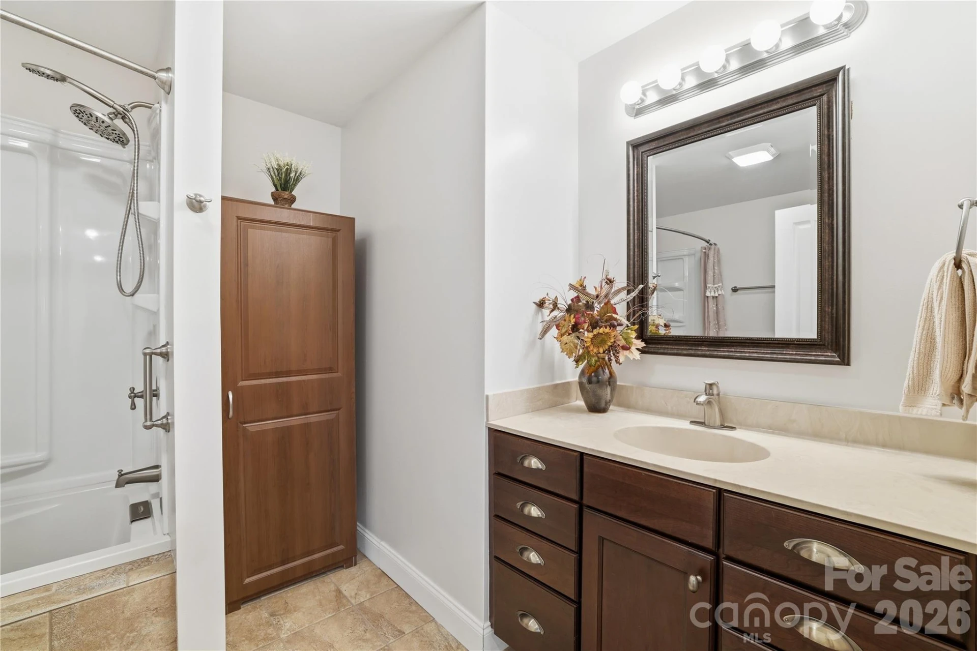 140 Debbie Loop - Photo 38