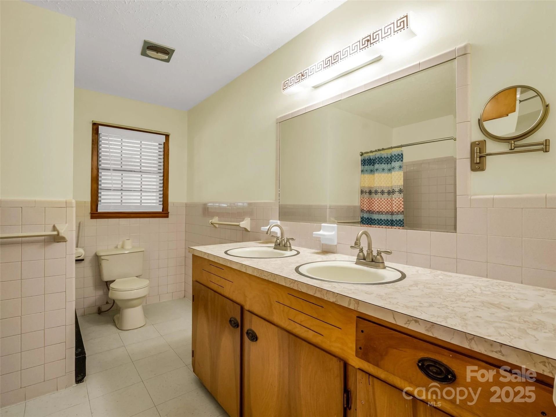 184 Spring Street - Photo 16