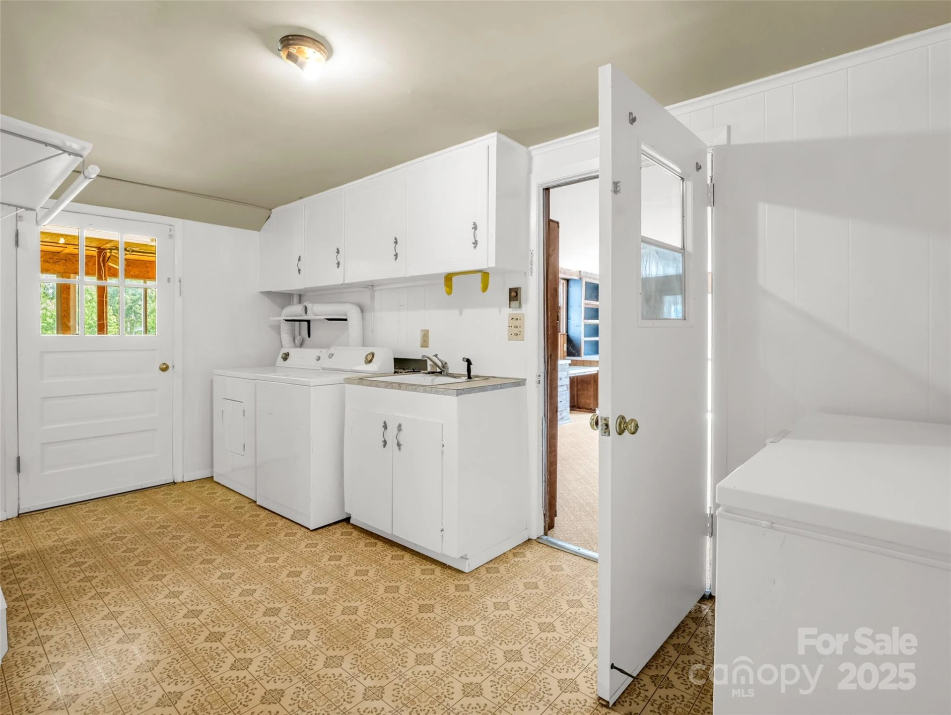 184 Spring Street - Photo 27