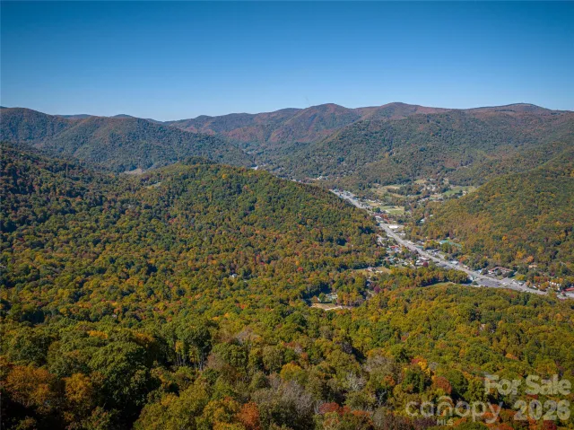 40 & 41 Falcon Crest Loop