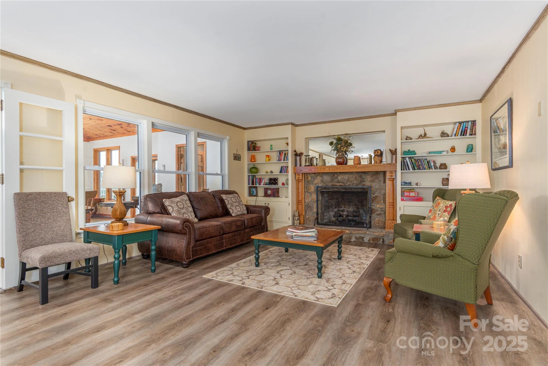 55 Grove Park - Photo 2