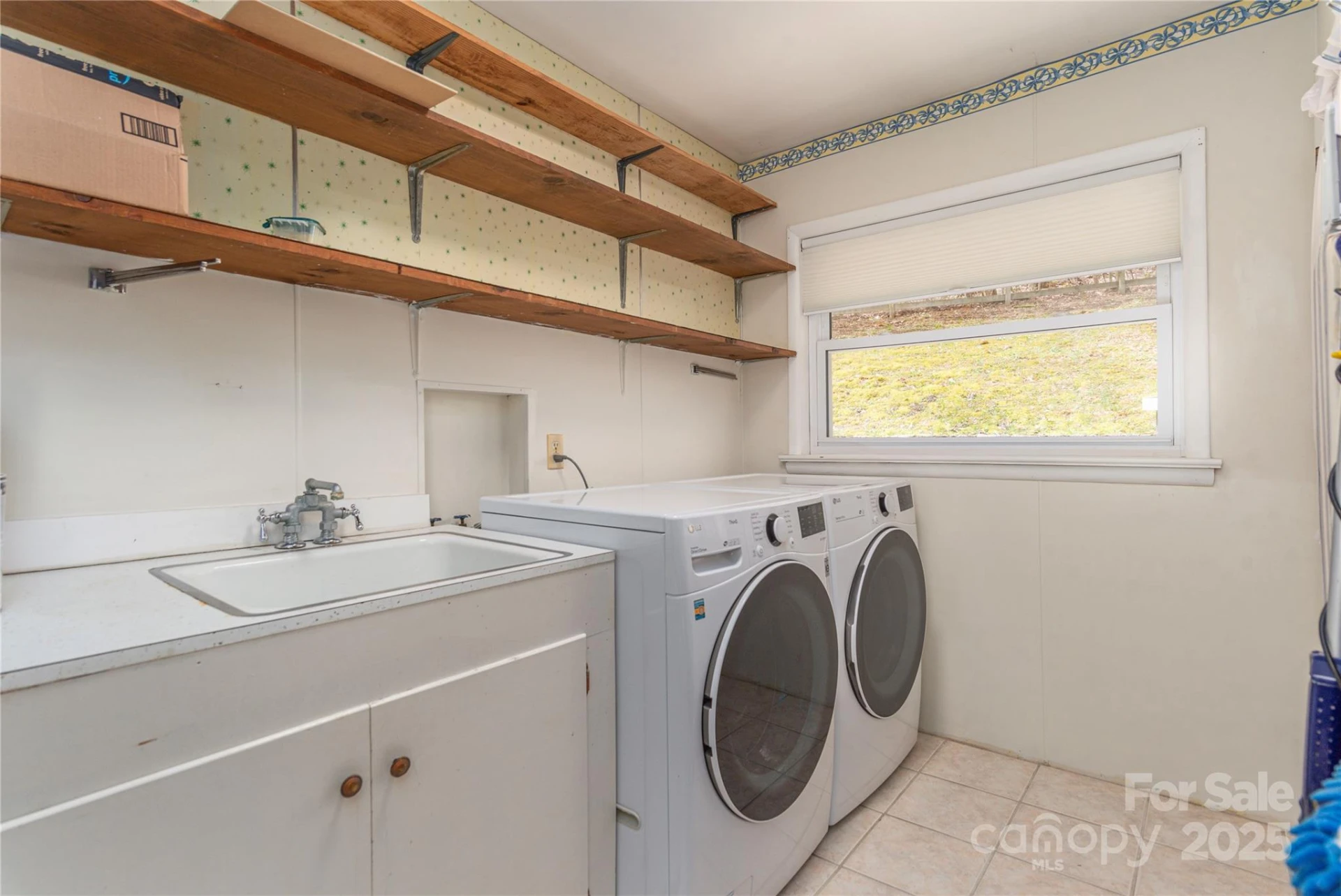55 Grove Park - Photo 13