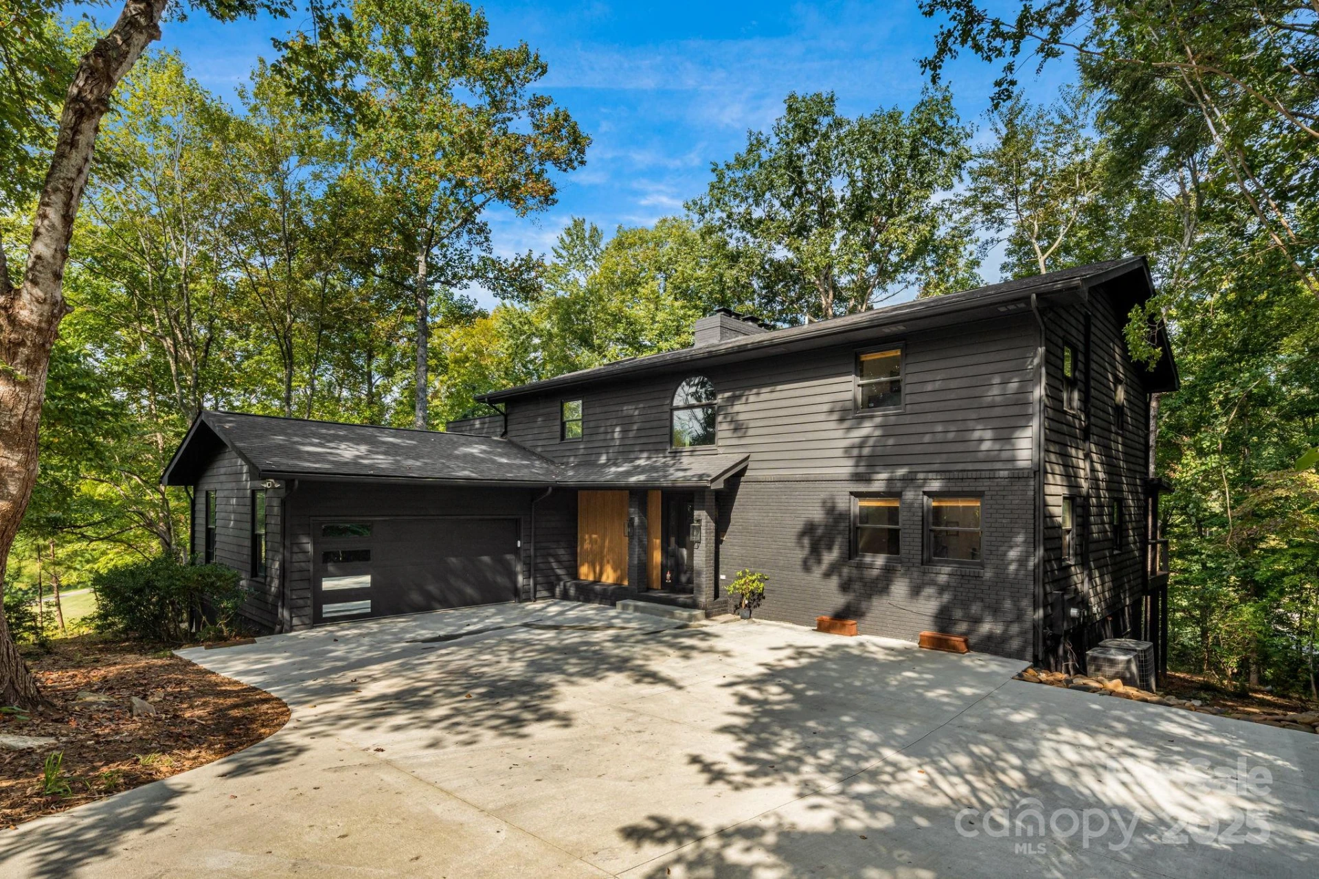 131 Jonadel Court - Photo 3