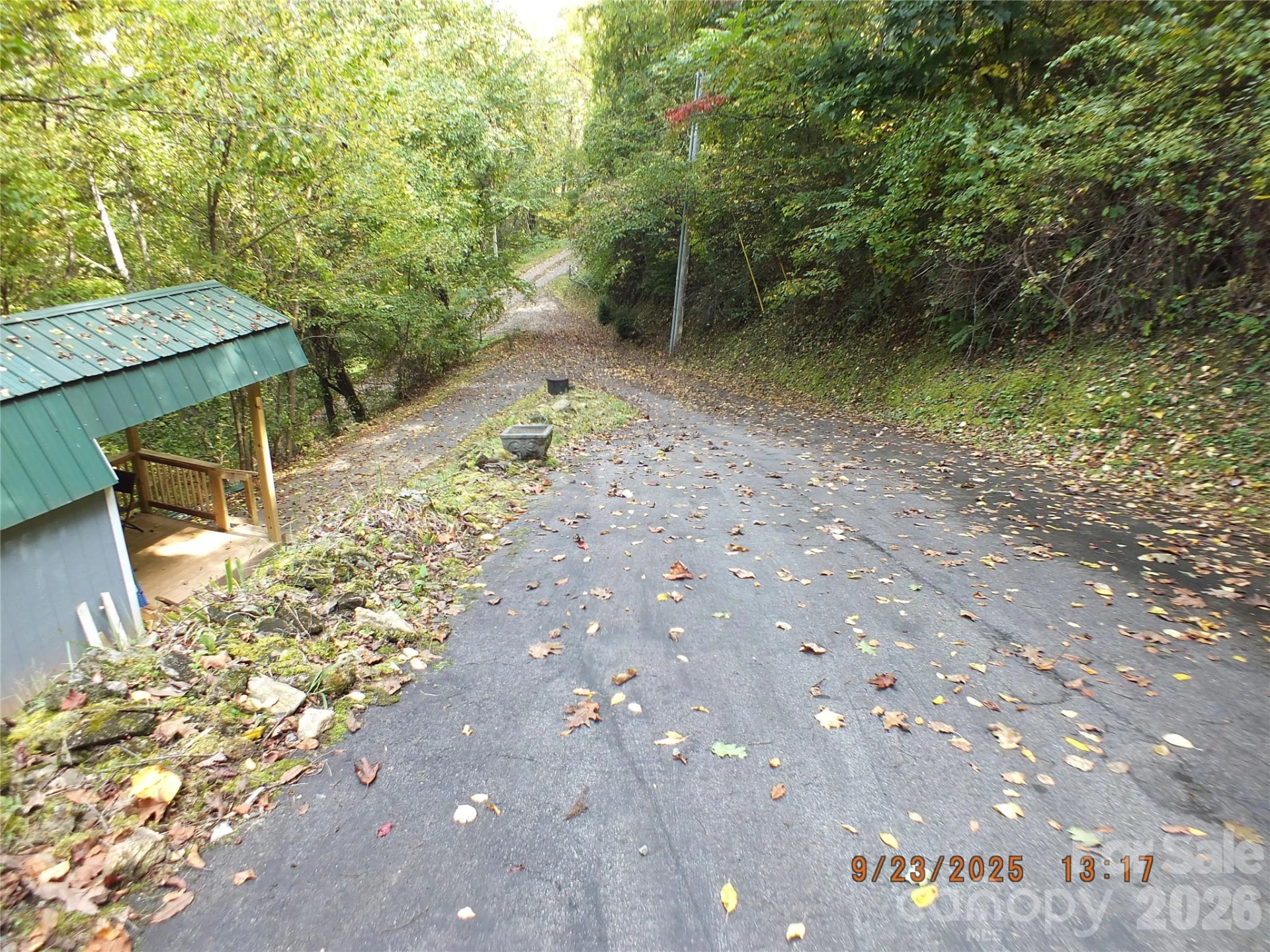 408 Whispering Winds Road - Photo 24