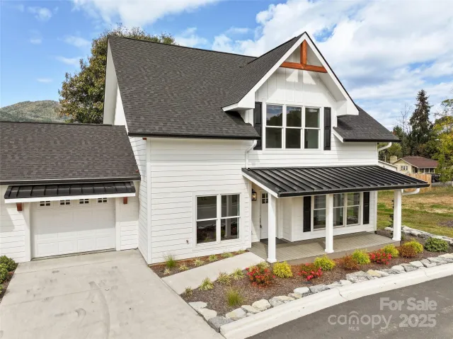 15 Riemar Lane