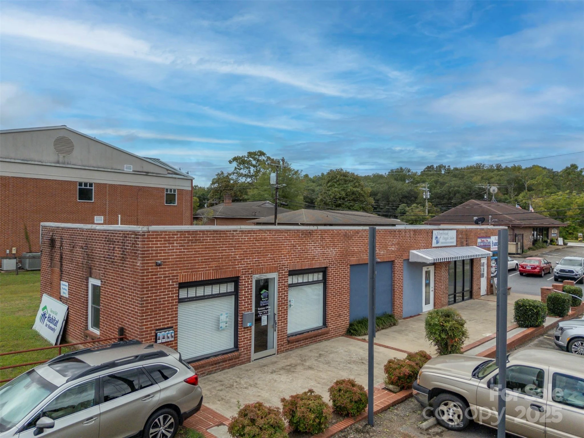 40 E Mills Street - Photo 2