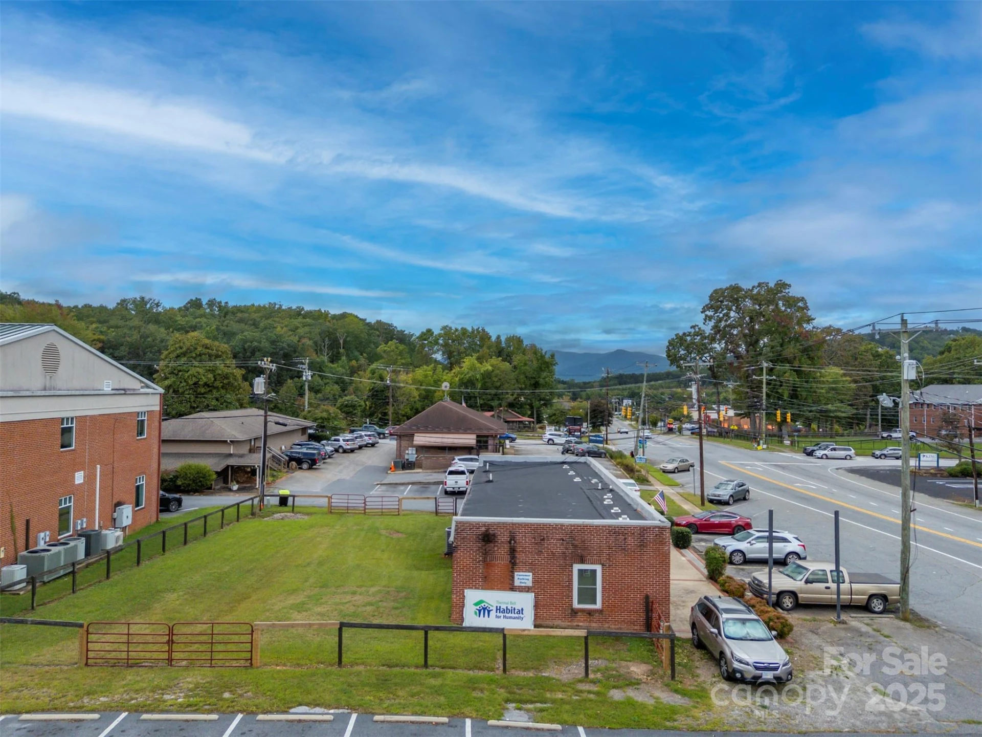 40 E Mills Street - Photo 5