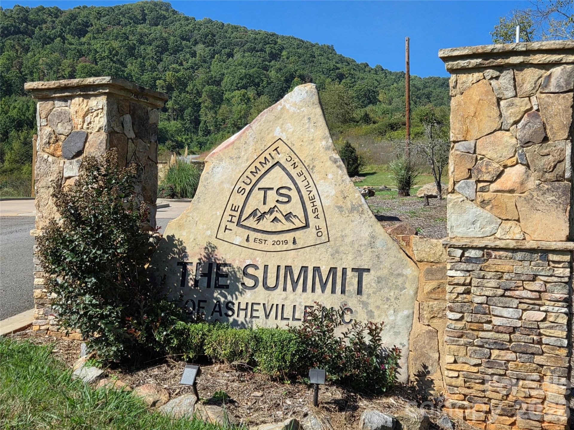 1505 Summit View Drive #20 - Photo 11