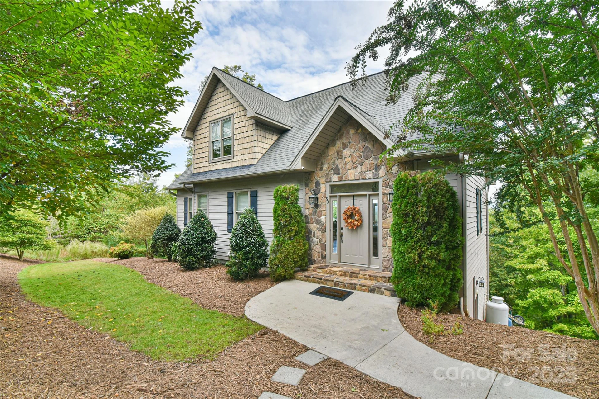 90 High Lake Drive - Photo 2