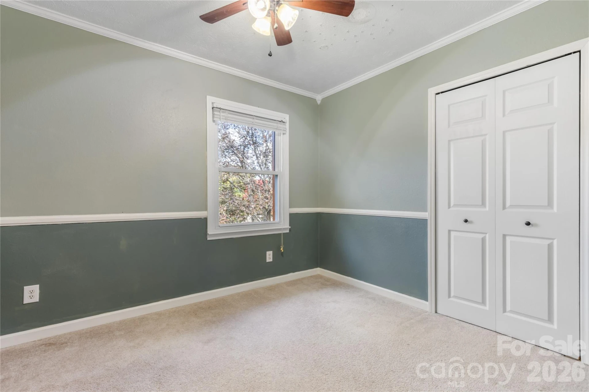 205 L And E Meadows Drive - Photo 8