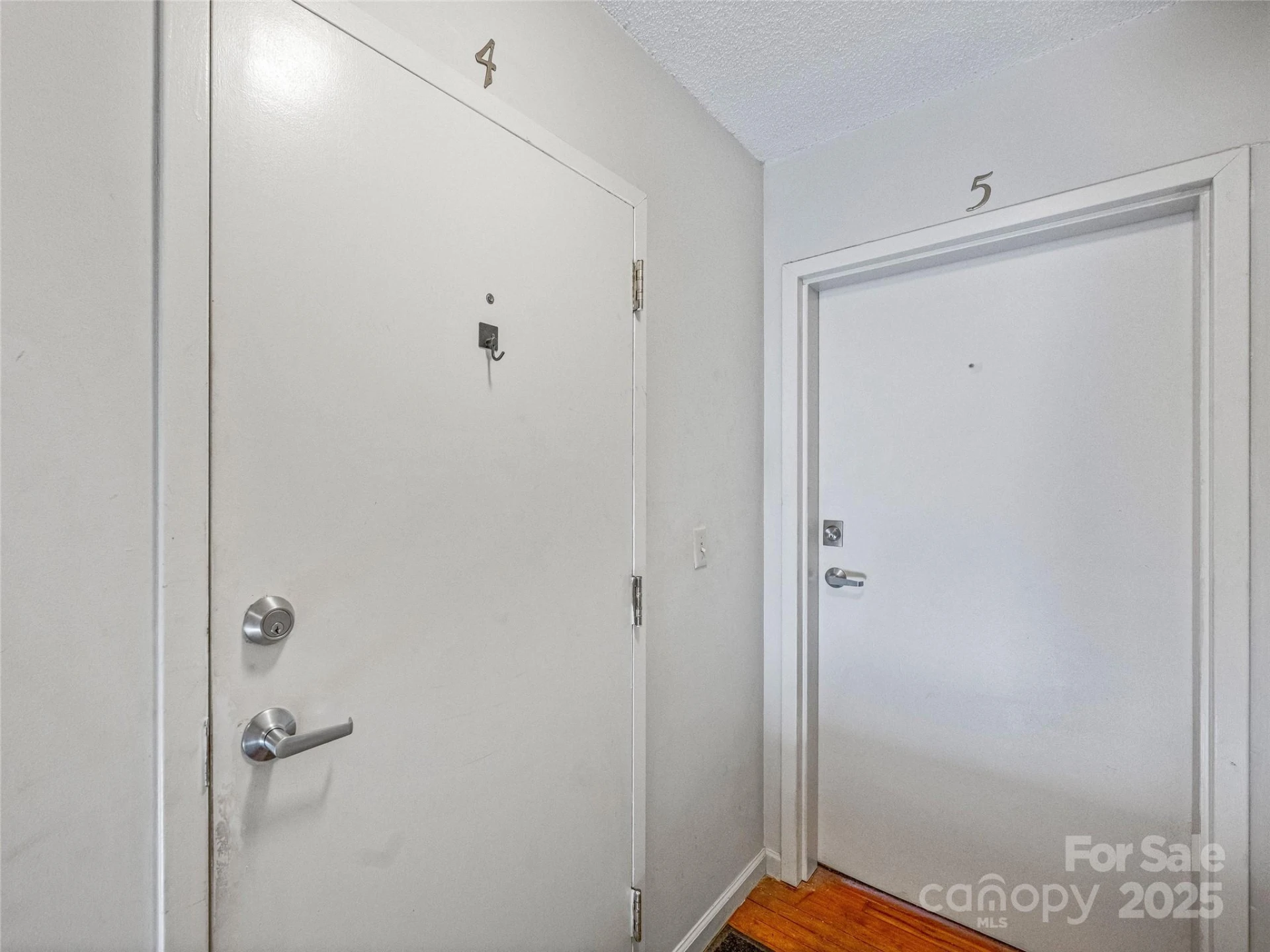58 Broadway Street - Photo 11