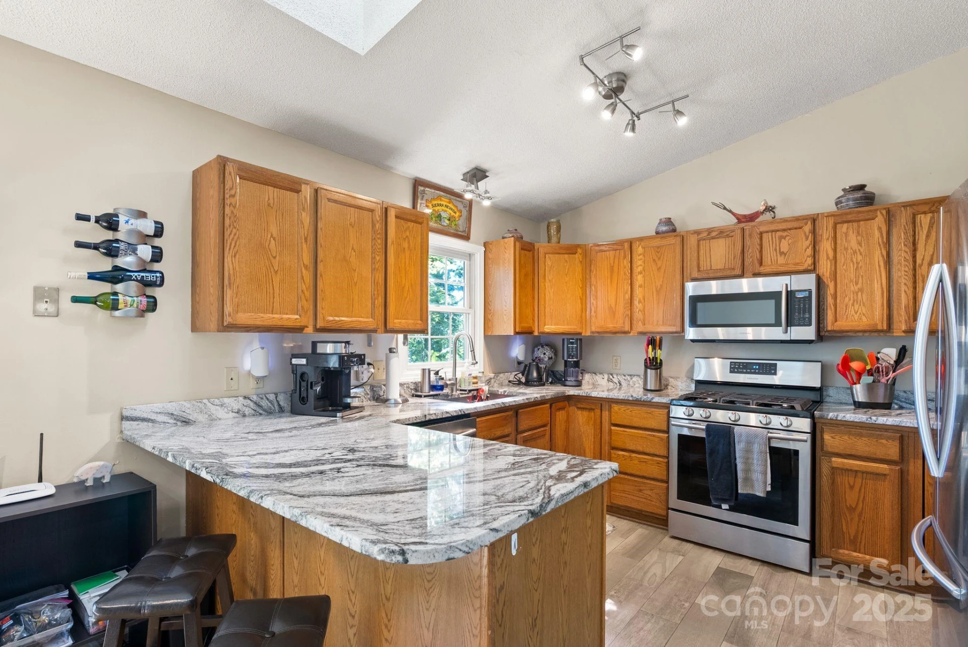 28 Foxberry Drive - Photo 4